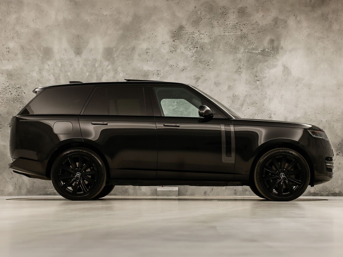 Land Rover Range Rover 3.0 P510e Autobiography PHEV Automaat 510Pk (LEDEREN HEMEL, MASSAGE, MEMORY, ACHTERASBESTURING, MERIDIAN, STOELKOELING/VERWARMING V+A, KOELKAST, 360 CAMERA, SFEERVERLICHTING, NIEUWE APK)