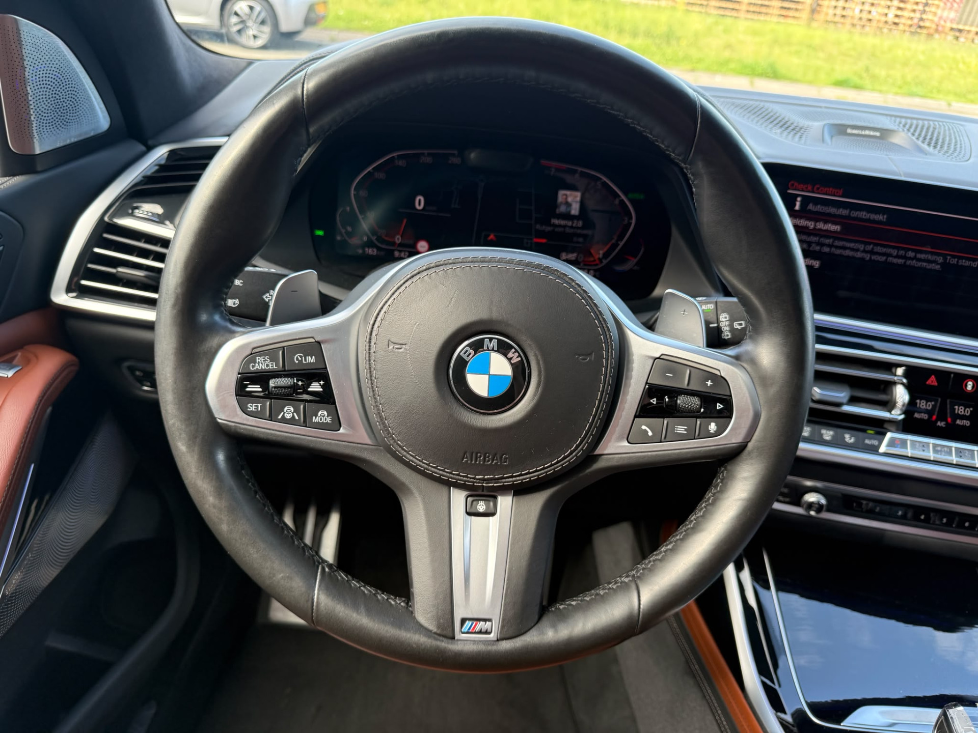 BMW X7 xDrive40i 6p. | 2E EIGENAAR | 3/6/12MND GARANTIE| M-SPORT |PANO | LASER | LED | B&W | MASSAGE | CARPLAY | TREKHAAK | DAB | BOMVOL |
