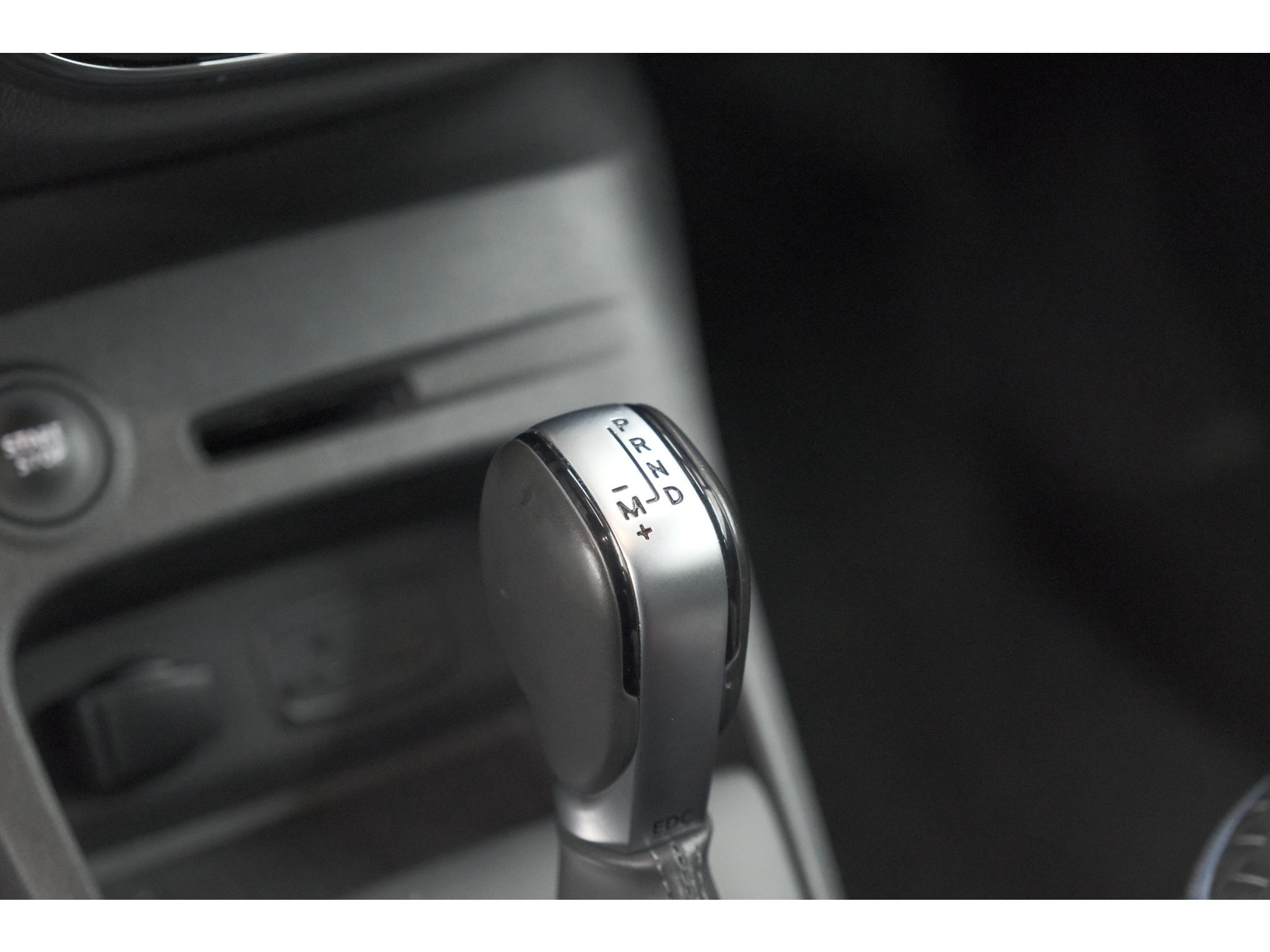 Renault Captur TCe 150 EDC Intens | Camera | Dodehoekdetectie | R-Link Navigatie | Parkeersensoren