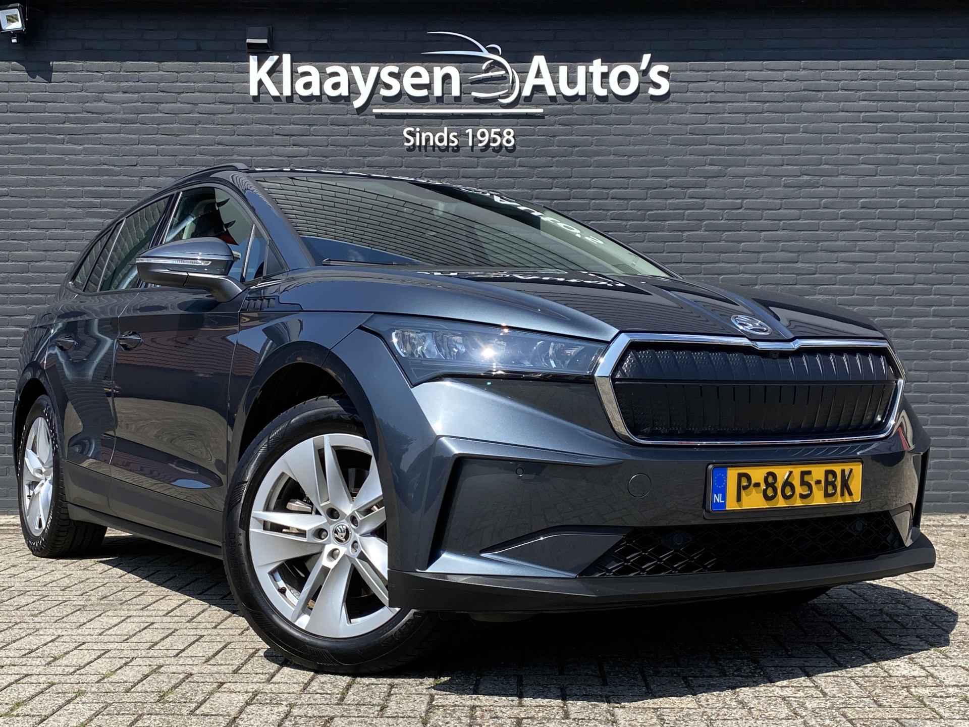 ŠKODA Enyaq iV 60 | 1e eigenaar | dealer onderhouden | navigatie | trekhaak | camera | stoelverwarming | apple carplay