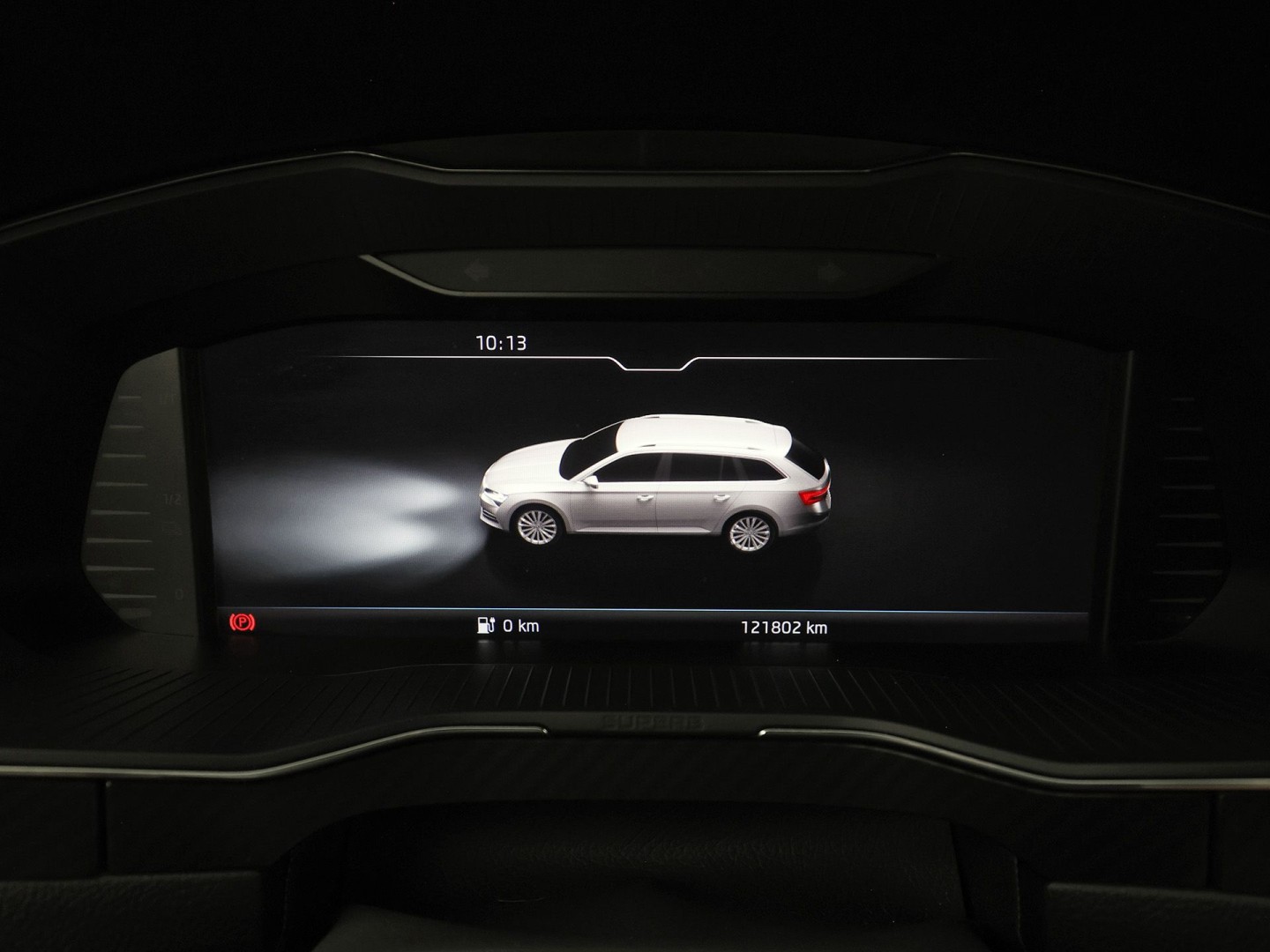 ŠKODA Superb Combi 1.4 TSI iV Sportline 218Pk Automaat (VIRTUAL COCKPIT, SOH 90,5%, APPLE CARPLAY, MEMORY SEATS, STOELVERWARMING ACHTER, GETINT GLAS, ADAPTIVE CRUISE, SFEERVERLICHTING, NIEUWE APK, NIEUWSTAAT)