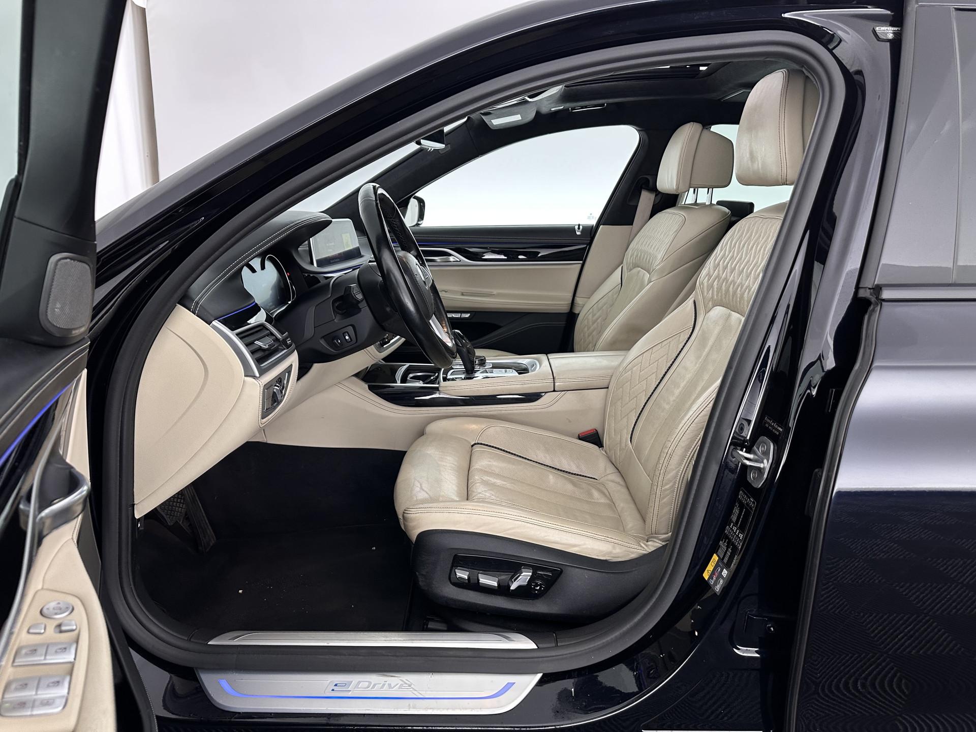 BMW 7-serie 740Le xDrive iPerformance High Executive (Plug-In) Aut. *PANO | LEATHER | MASSAGE | HARMAN/KARDON | MEMORY-PACK | BLIS | TOPVIEW |  HEAD-UP | ADAPTIVE-CRUISE | FULL-LED | ENTERTAINMENT | DAB+ | ..
