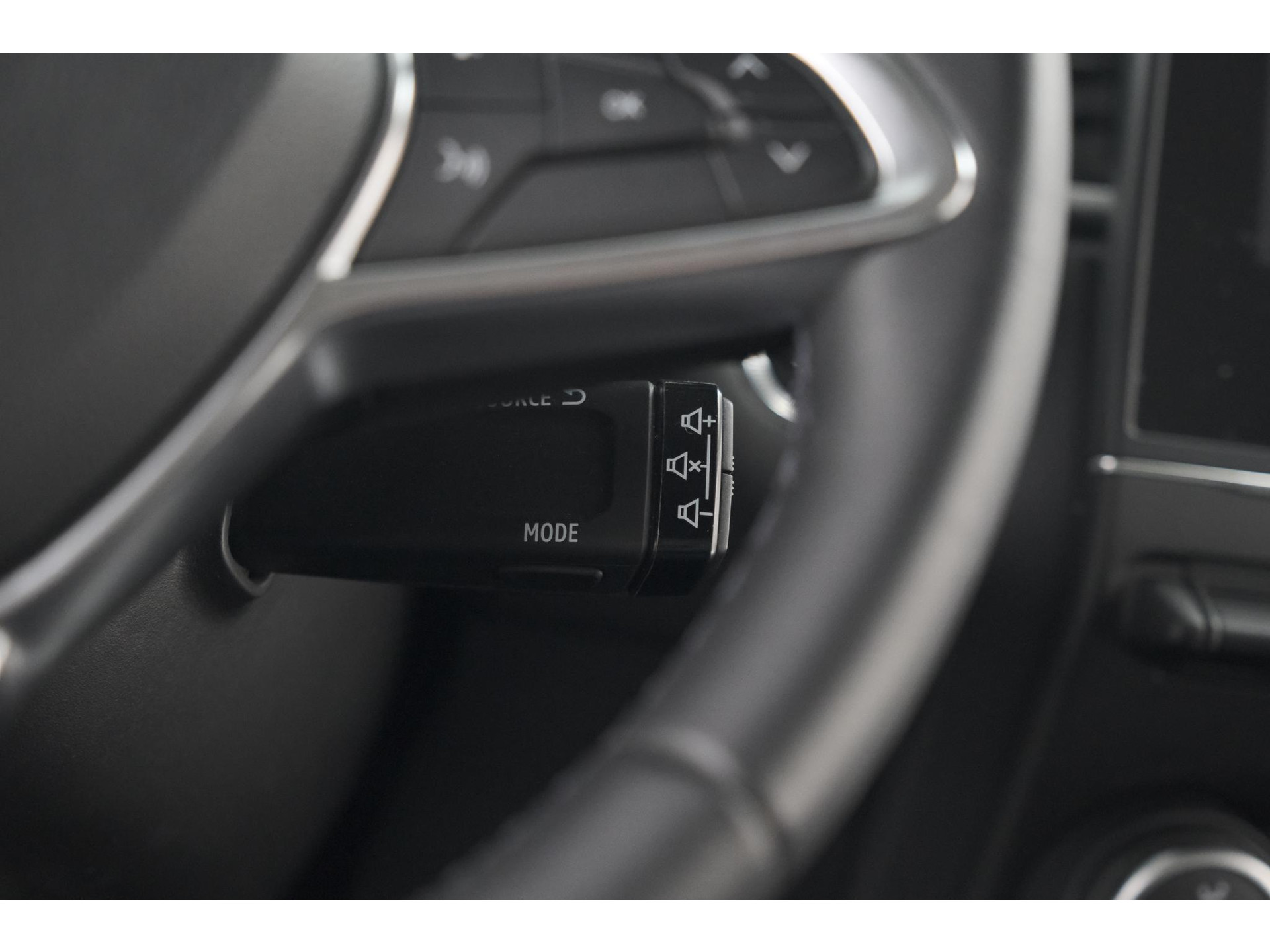 Renault Captur TCe 90 Evolution | Camera | Navigatie | Parkeersensoren | Apple Carplay