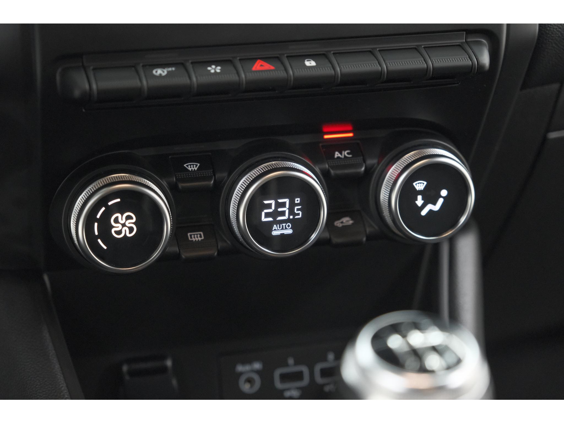 Renault Captur TCe 100 Intens | Trekhaak | Camera | Navigatie | Parkeersensoren