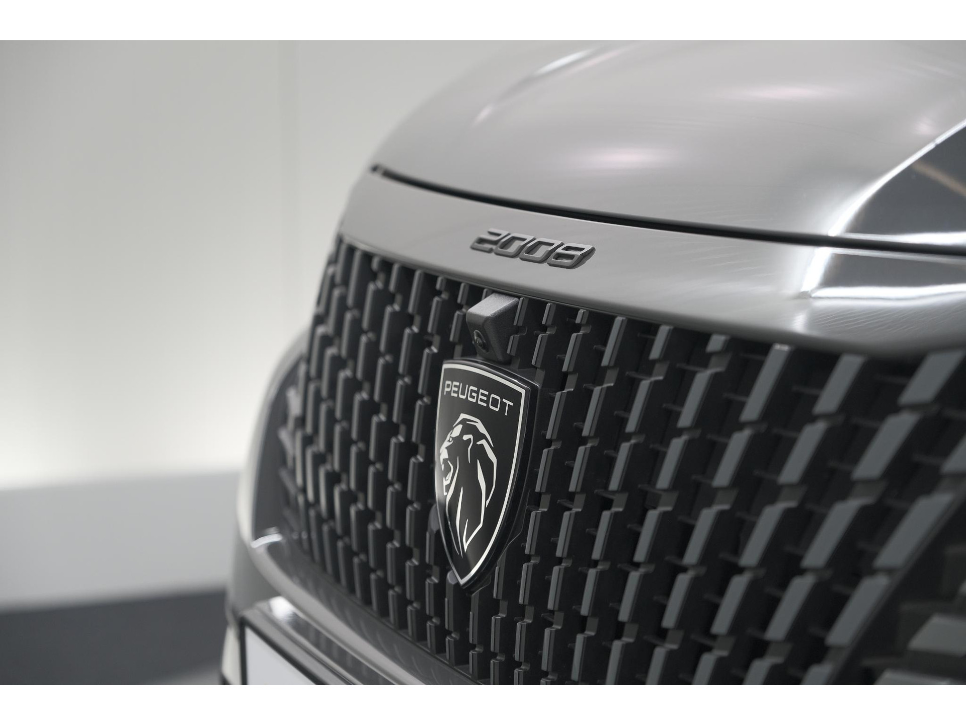 Peugeot 2008 Hybrid 136 e-DCS6 Allure | 360 Camera | Adaptieve Cruise Control | Dodehoekdetectie | Apple Carplay