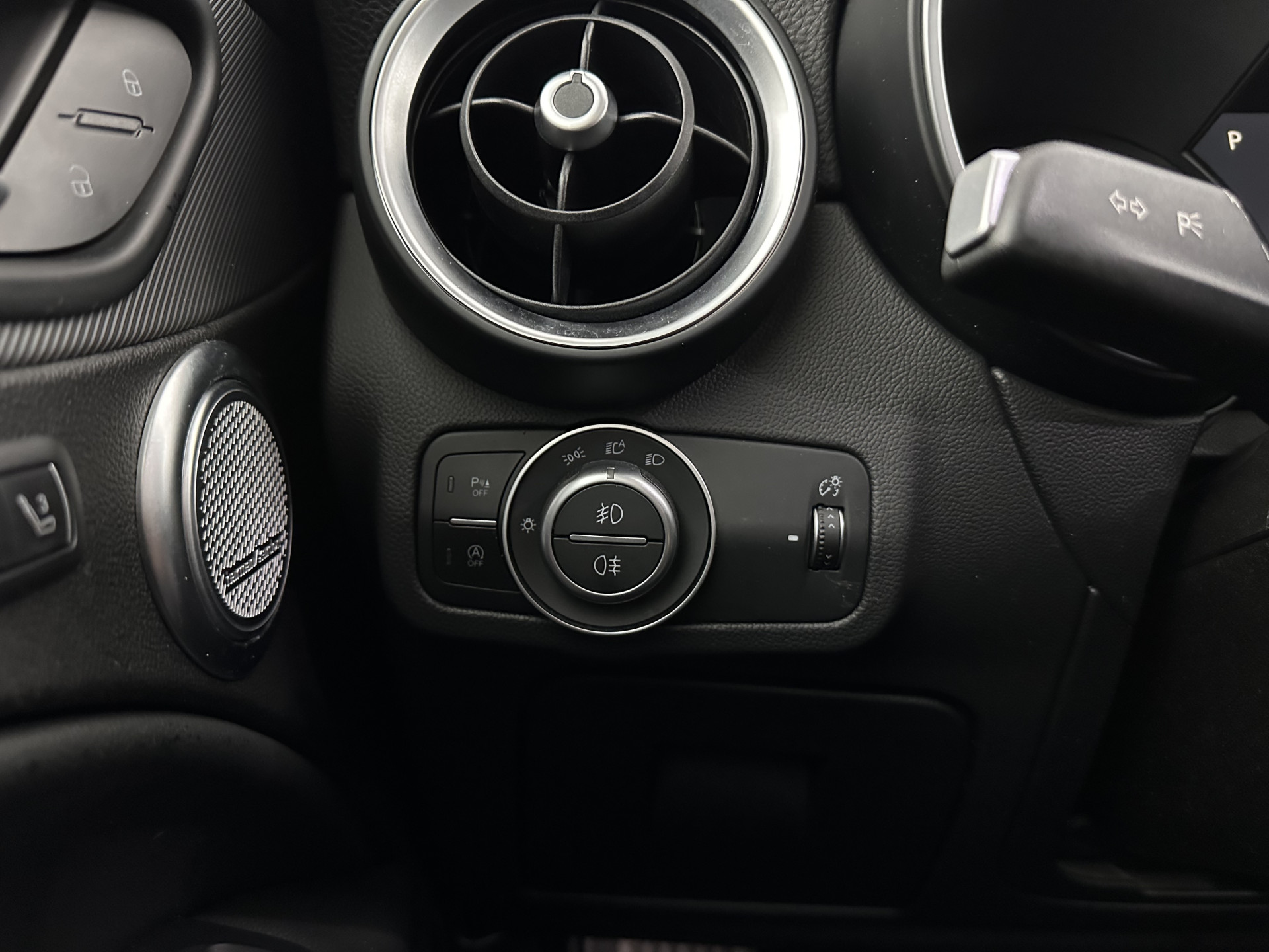 Alfa Romeo Stelvio 2.2d AWD Q4 Super Aut. *PANO | LEATHER | BI-XENON | MEMORY-PACK | HARMAN/KARDON | BLINDSPOT | CAMERA | DAB+ | NAVI-FULLMAP | HEATED-SPORTSEATS | ECC | ADAPTIVE-CRUISE | PDC | PRIVACYGLASS | TOWBAR | 19"ALU*