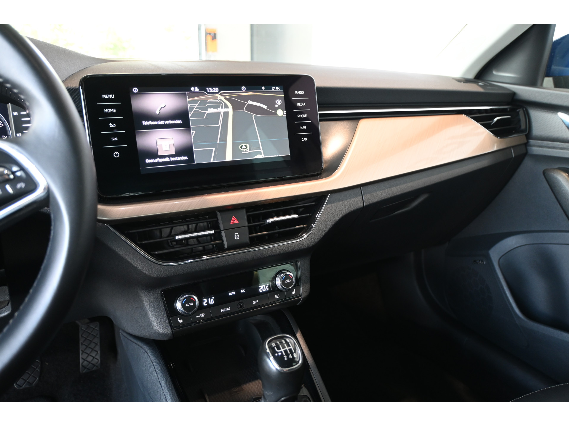 ŠKODA Scala 1.0 TSI Business Edition Nap! Adaptieve Cruise Clima Lane Assist Trekhaak Stoelverwarming CarPlay Goed Onderhouden! Inruil Mogelijk!