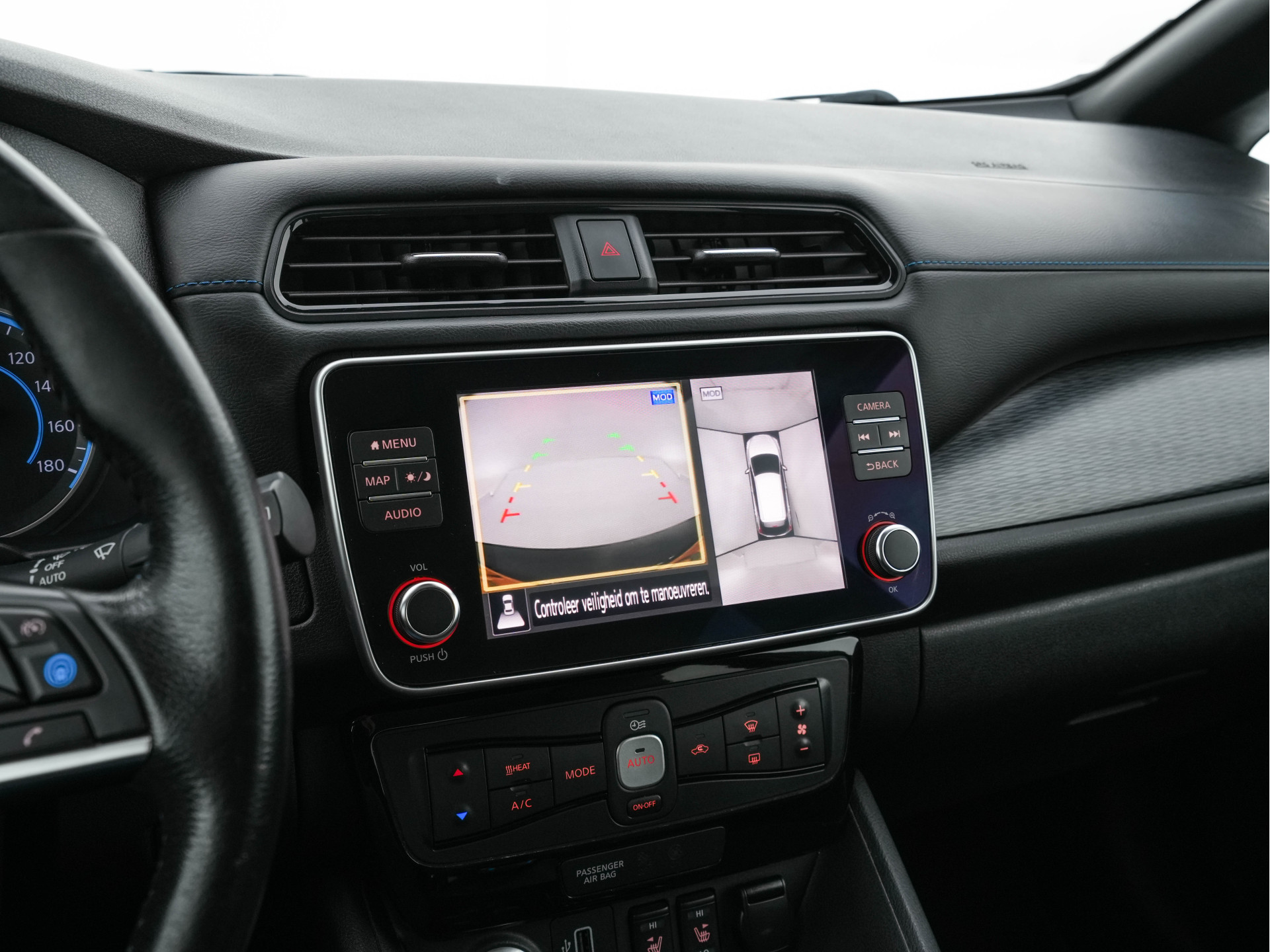 Nissan LEAF Tekna 40 kWh (SOH-83%) (INCL-BTW) *Aut.*LEATHER | FULL-LED | BOSE-AUDIO | TOPVIEW | DAB | KEYLESS | NAVI-FULLMAP | DAB | HEATED-COMFORTSEATS | PRIVACY-GLASS | ADAPTIVE-CRUISE | 17''ALU*