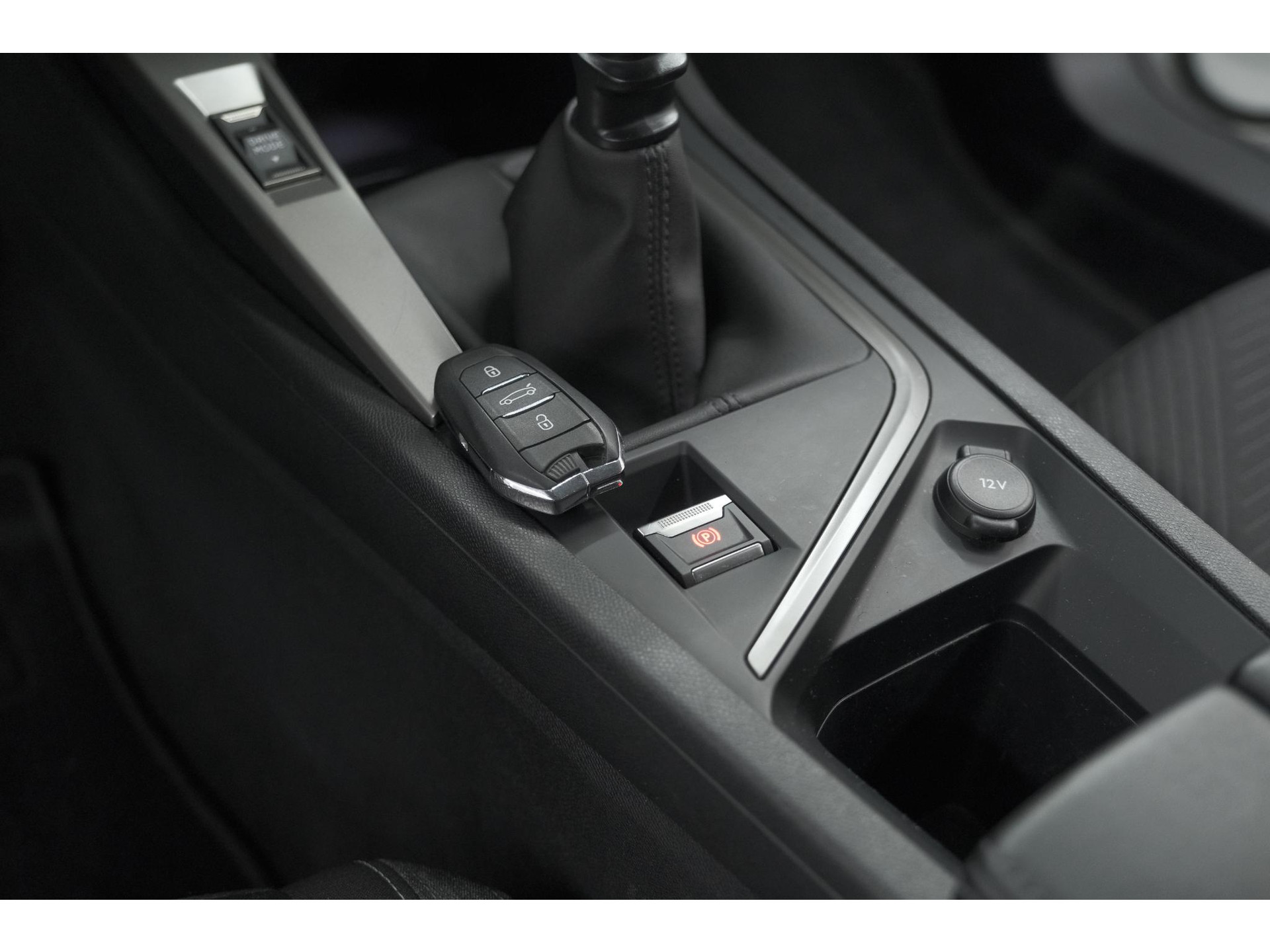 Peugeot 308 PureTech 110 Active Pack Business | Parkeersensoren | Apple Carplay | Navigatie | Cruise Control