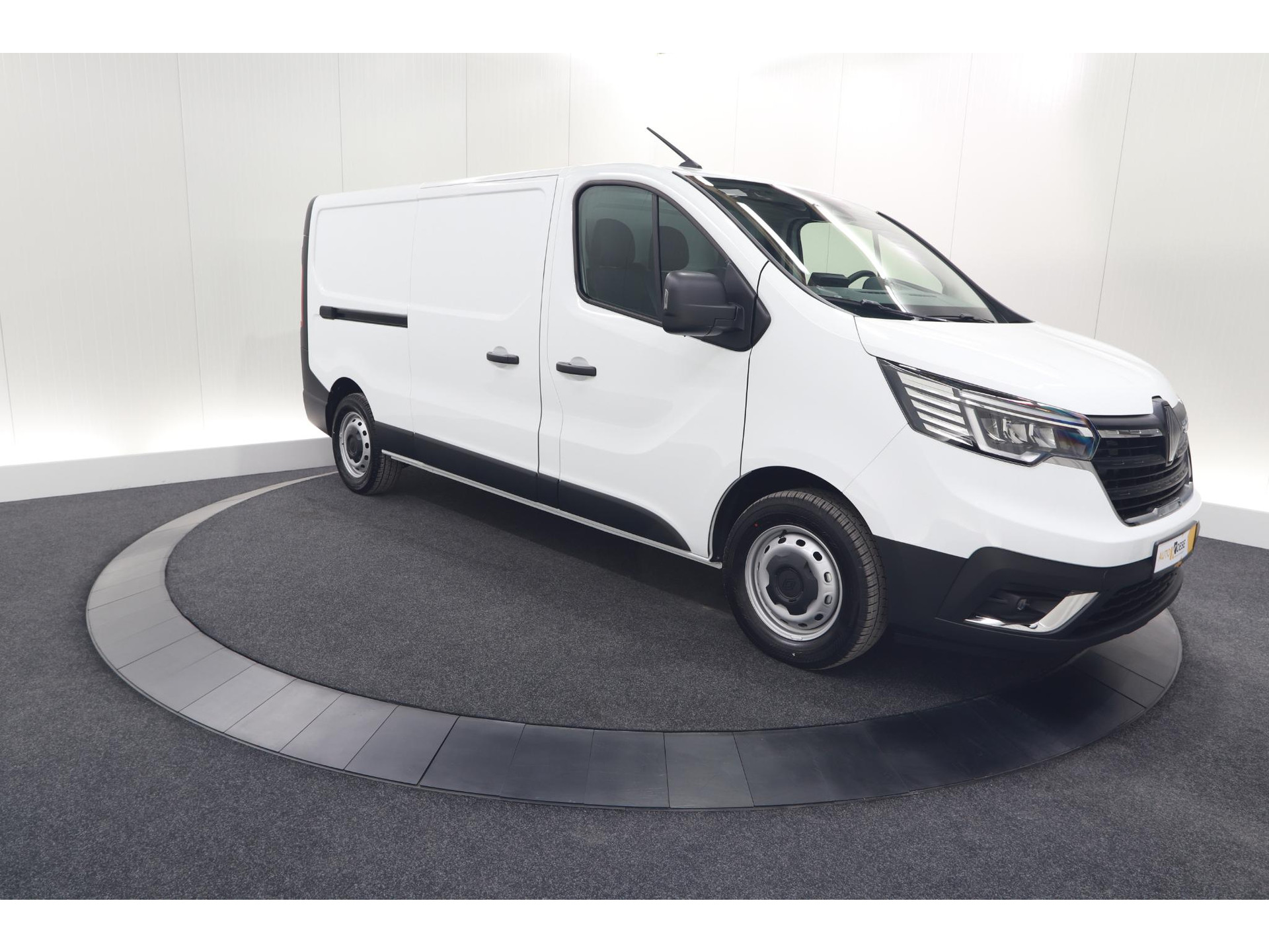 Renault Trafic 2.0 Blue dCi 130 T30 L2H1 Advance | Camera | Apple Carplay | Parkeersensoren