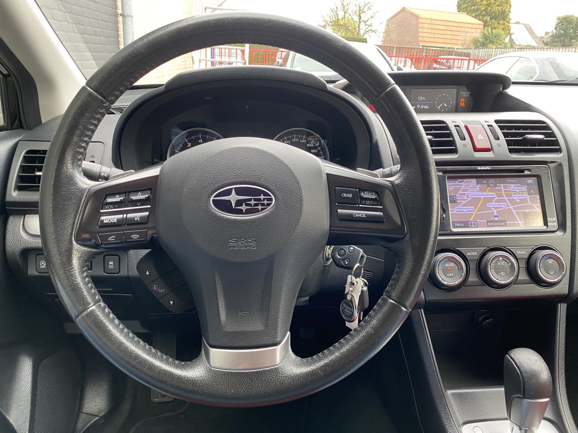 Subaru XV 2.0i Luxury AWD 150 pk AUT. | dealer onderhouden | navigatie | trekhaak | leder interieur | camera | all season banden