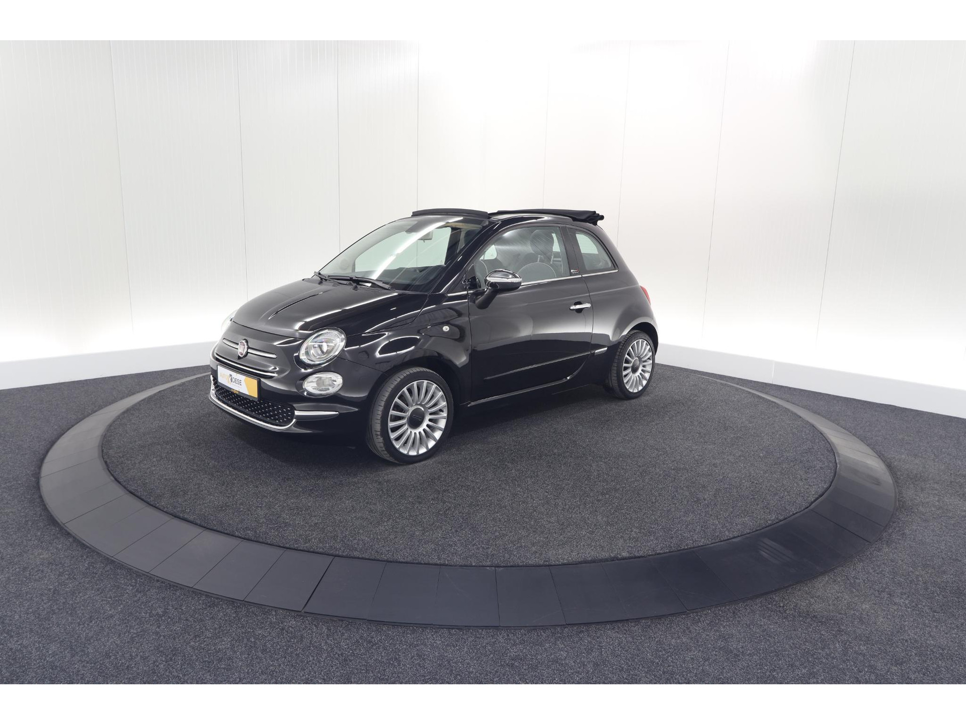Fiat 500 C TwinAir Turbo Lounge | Parkeersensoren | Climate control | Cruise control | Apple Carplay