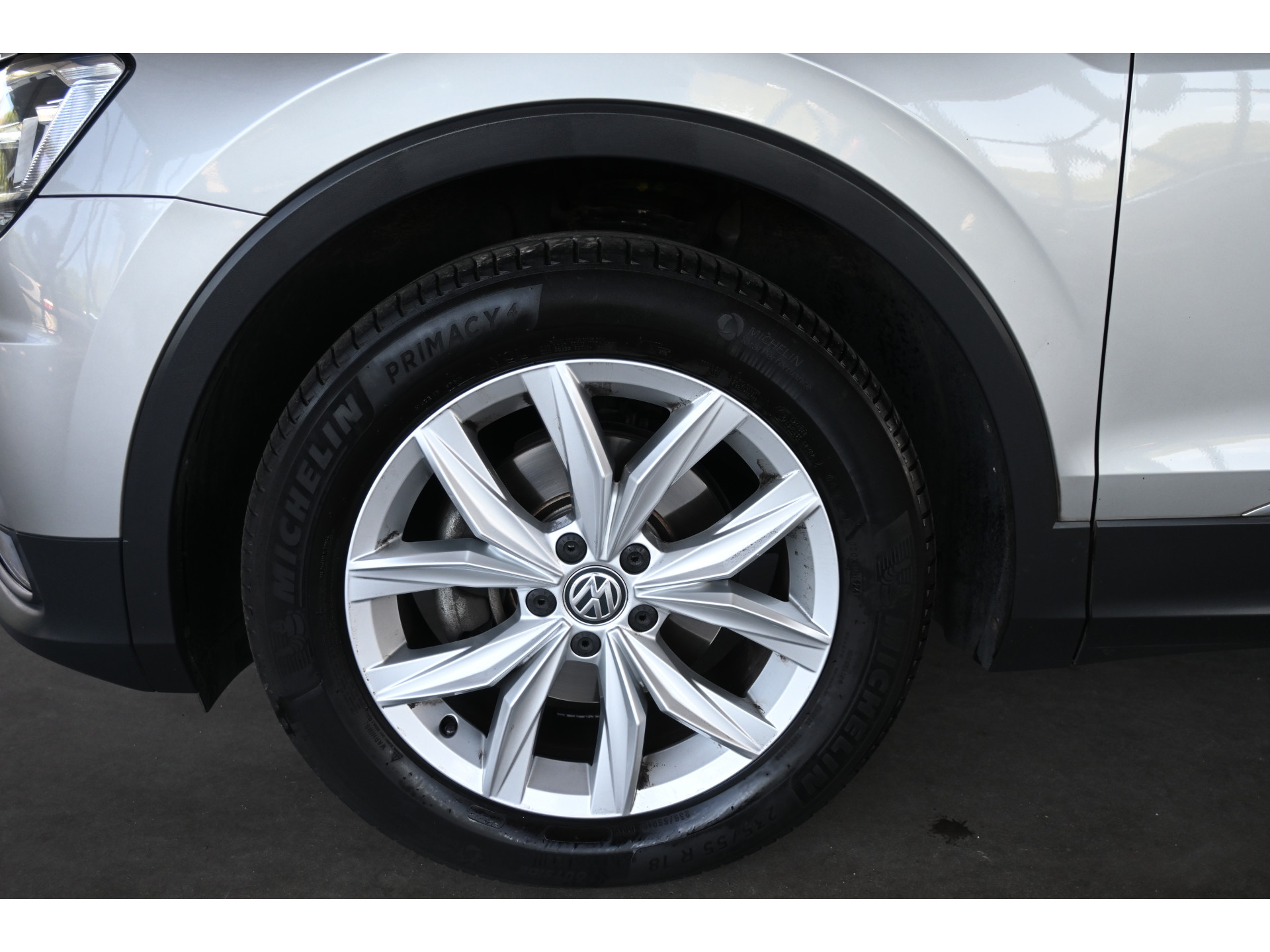Volkswagen Tiguan 1.4 TSI Automaat 4Motion Highline  Clima Virtual Cockpit Navigatie CarPlay Cruise control Inruil Mogelijk!
