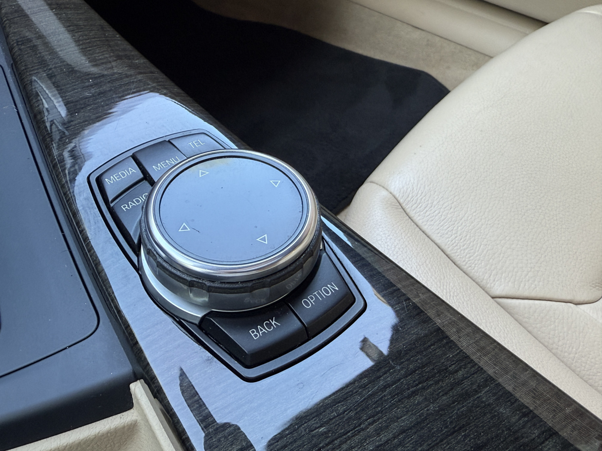 BMW 3-serie Gran Turismo 320i GT Luxury | Panoramadak | Leder | Carplay | Navi | Stoelverwarming
