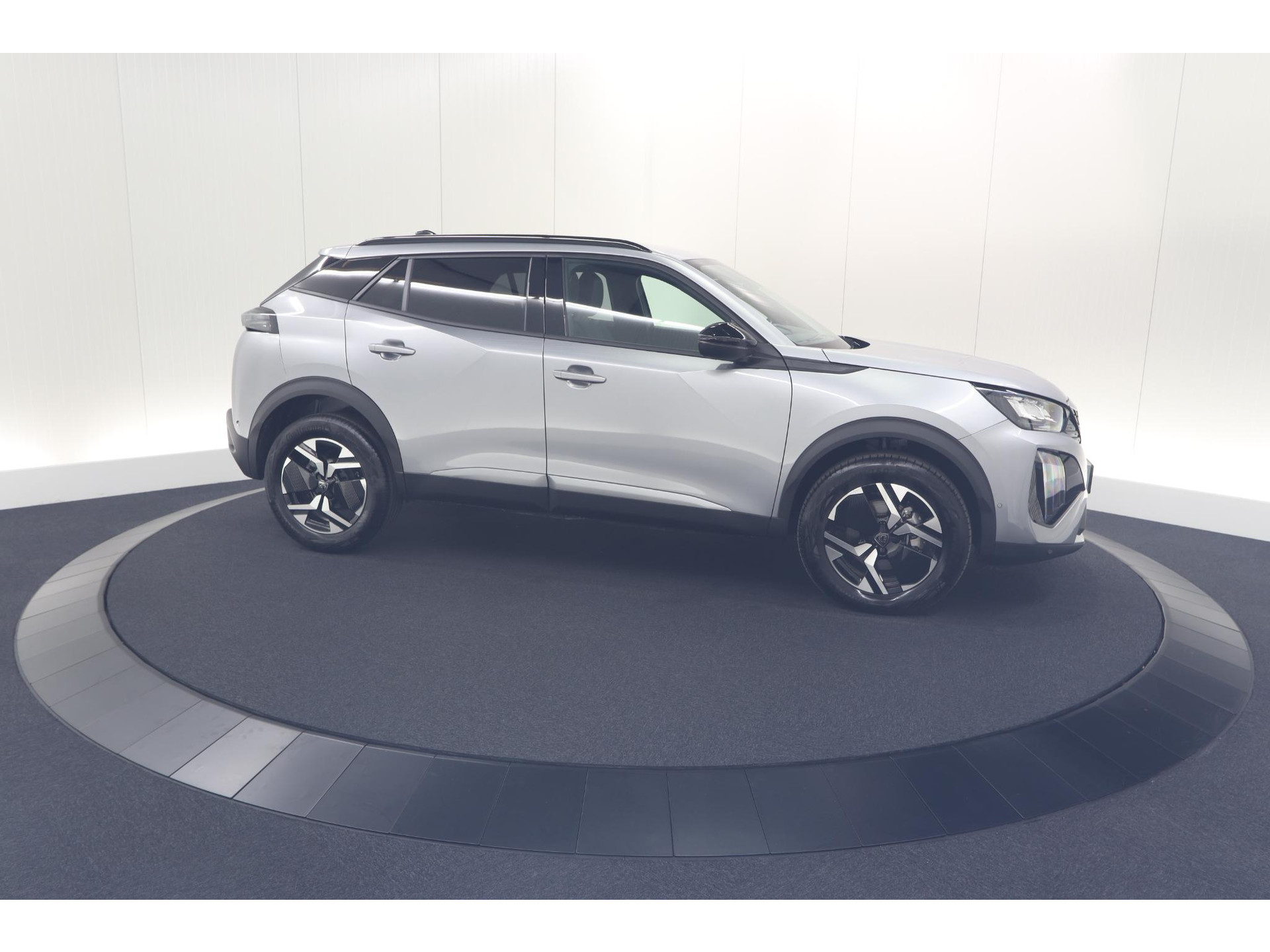 Peugeot 2008 1.2 Hybrid 145 Allure | 360 Camera | Adaptieve Cruise Control | Dodehoekdetectie | Apple Carplay