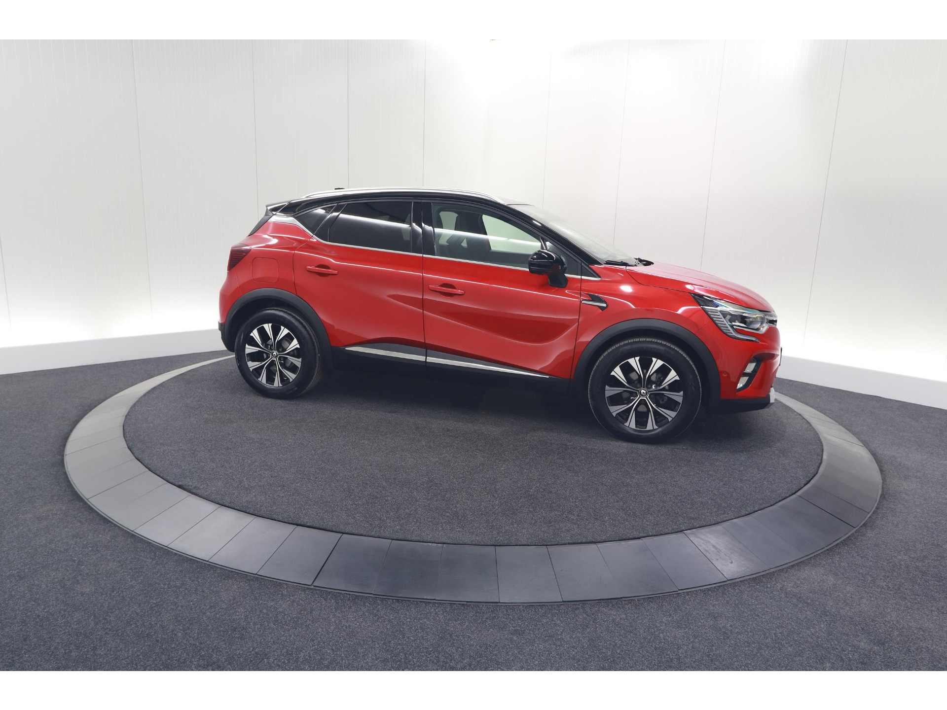Renault Captur TCe 90 Techno | 360 Camera | 9.3 Inch Grootscherm | Apple Carplay | Navigatie