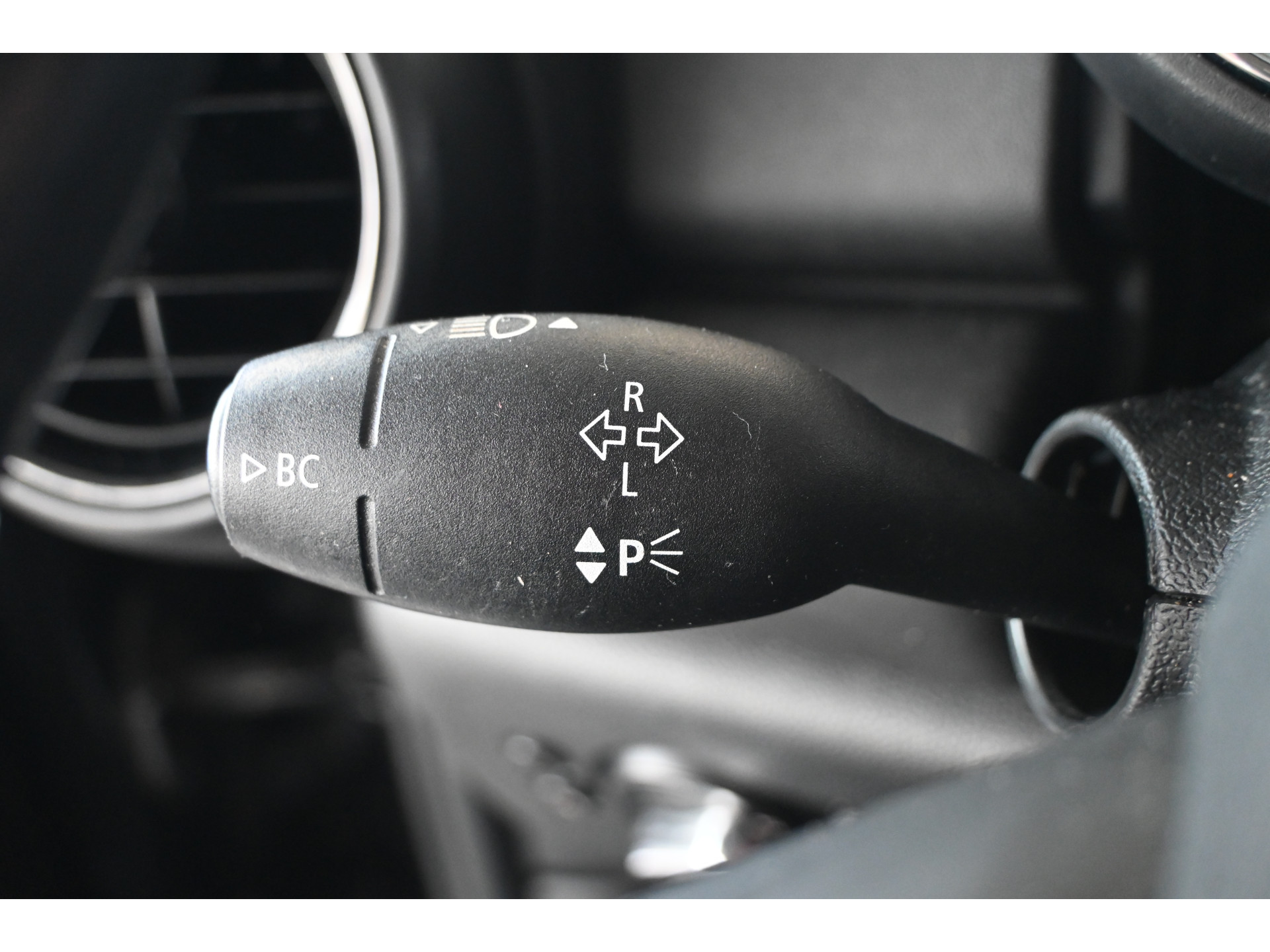 MINI 3-Deurs 1.2 One Business Airco Cruise Lichtmetaal PDC Stoelverwarming Rijklaarprijs! Inruil Mogelijk!