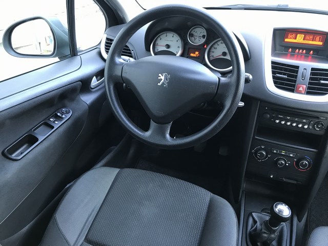 Peugeot 207 1.4 - V E R K O C H T