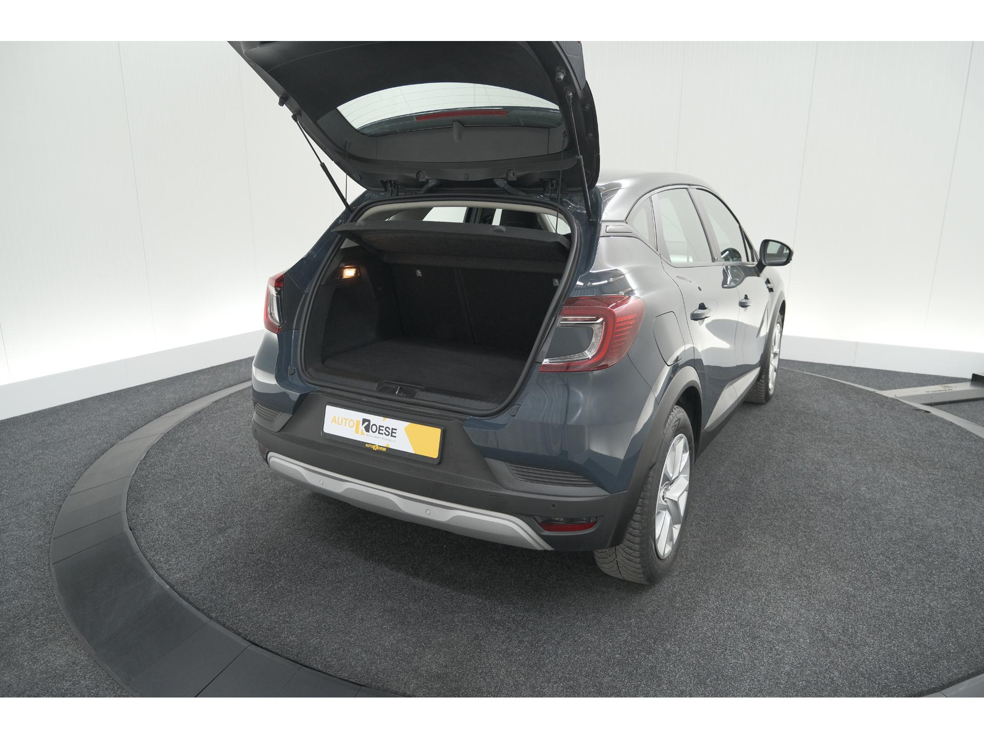 Renault Captur 1.6 E-Tech Plug-in Hybrid 160 Business | Parkeersensoren | Apple Carplay | Navigatie | Climate Control