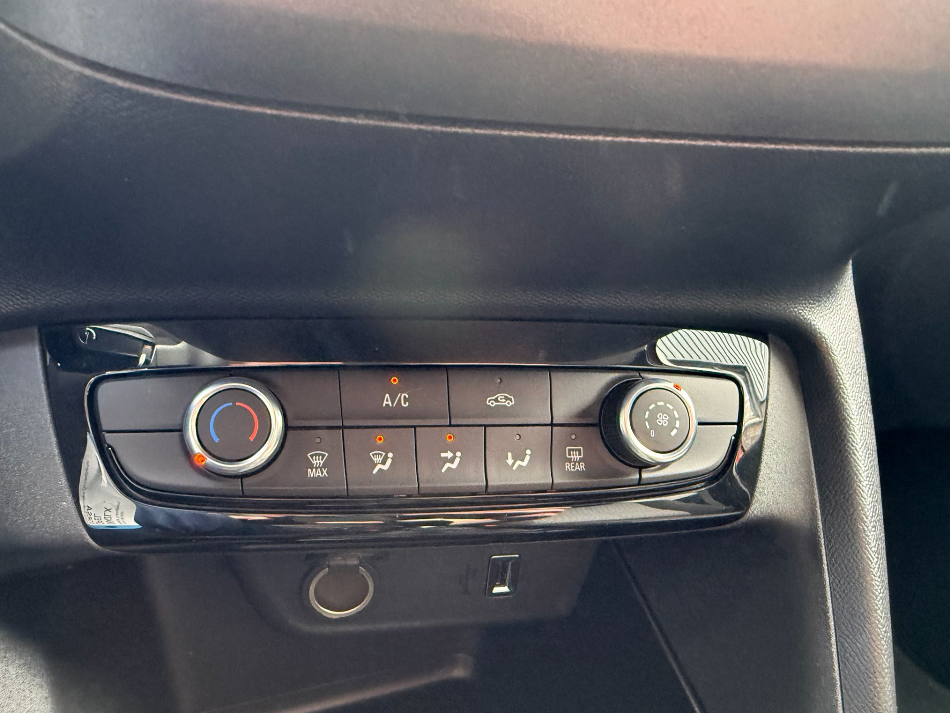 Opel Corsa 1.2 | 1E EIGENAAR | 3/6/12MND GARANTIE | DAB | CRUISE | LANE | PDC | CARPLAY | AIRCO |