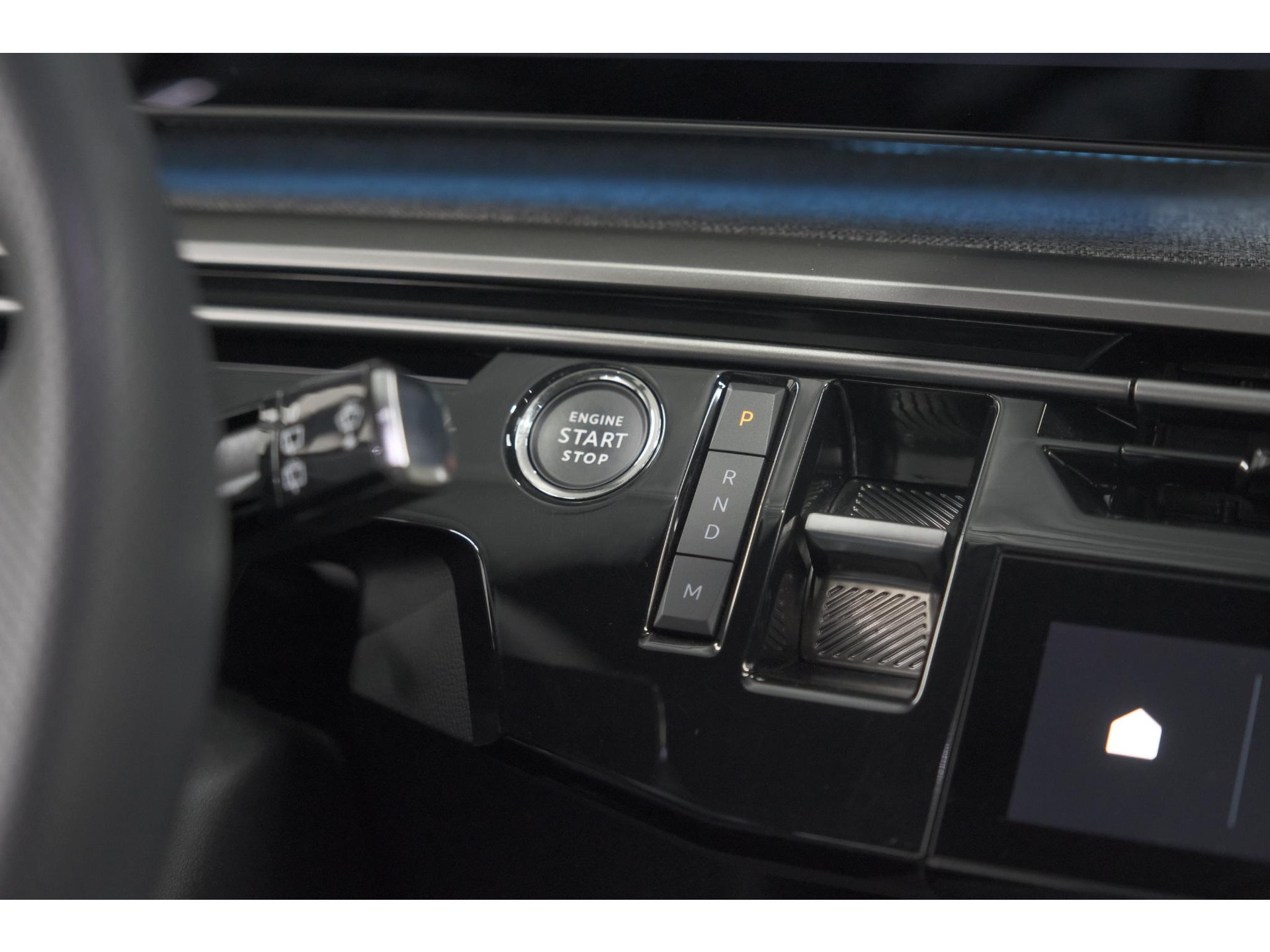Peugeot 5008 1.2 Hybrid 136 GT 7p | Adaptieve Cruise control | Elektrische Kofferklep | Stoelverwarming