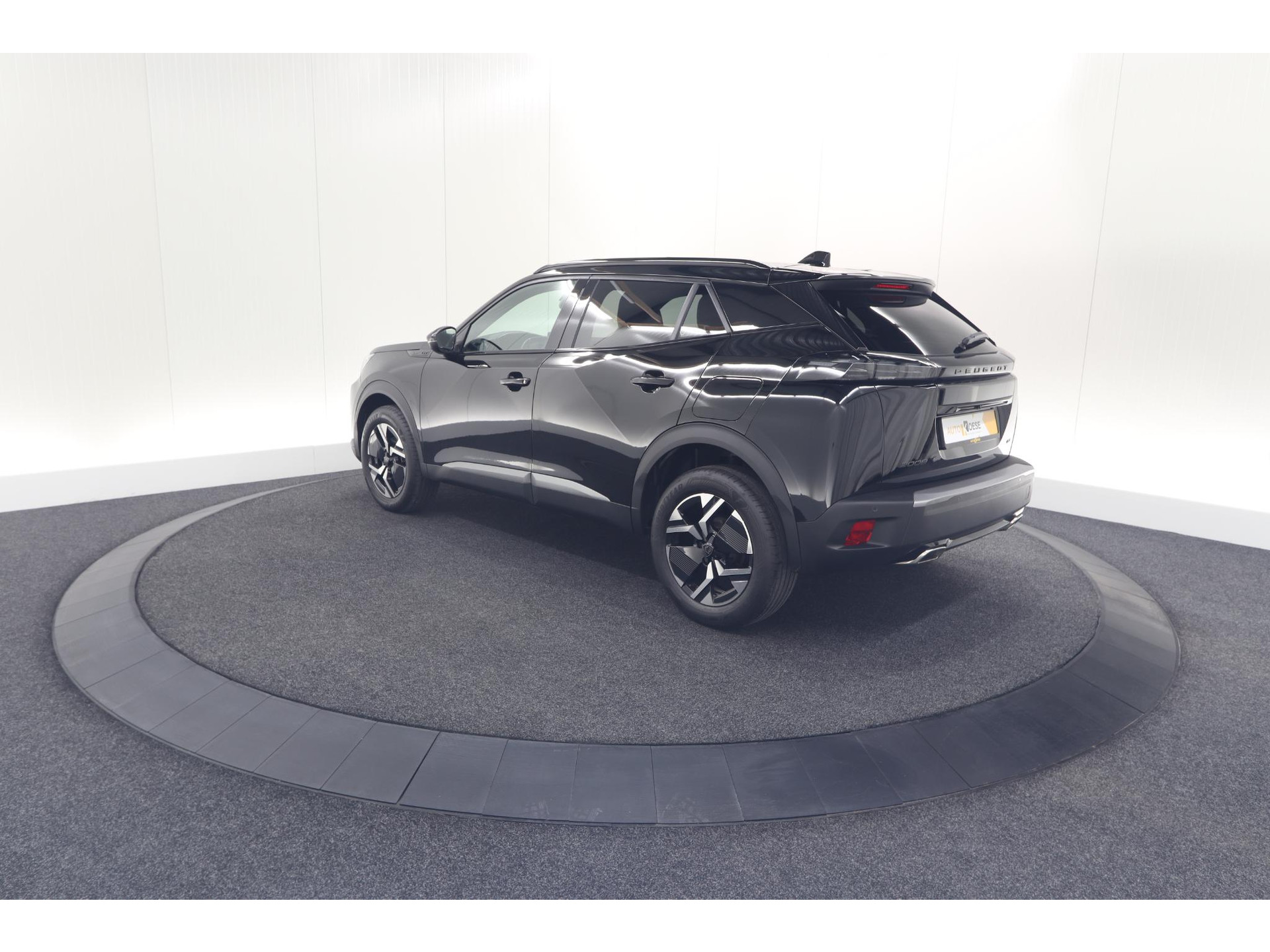 Peugeot 2008 PureTech 130 EAT8 GT | Camera | Parkeersensoren | Apple Carplay