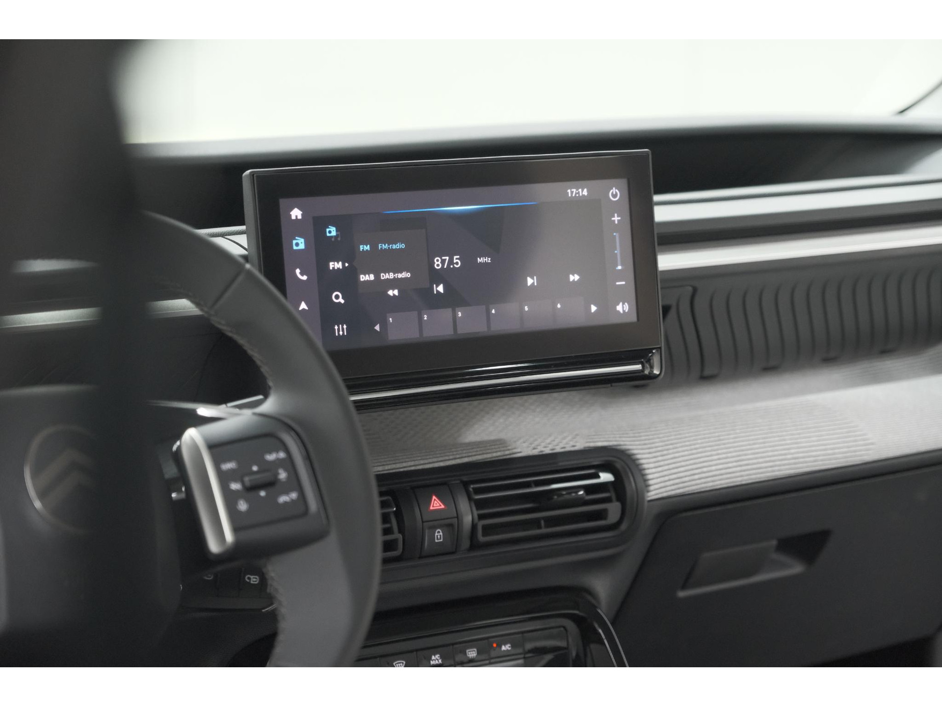 Citroen Ë-C3 Max 113pk 44 kWh | 7 KW Laadfunctie | Camera | Navigatie | Apple Carplay | Parkeersensoren