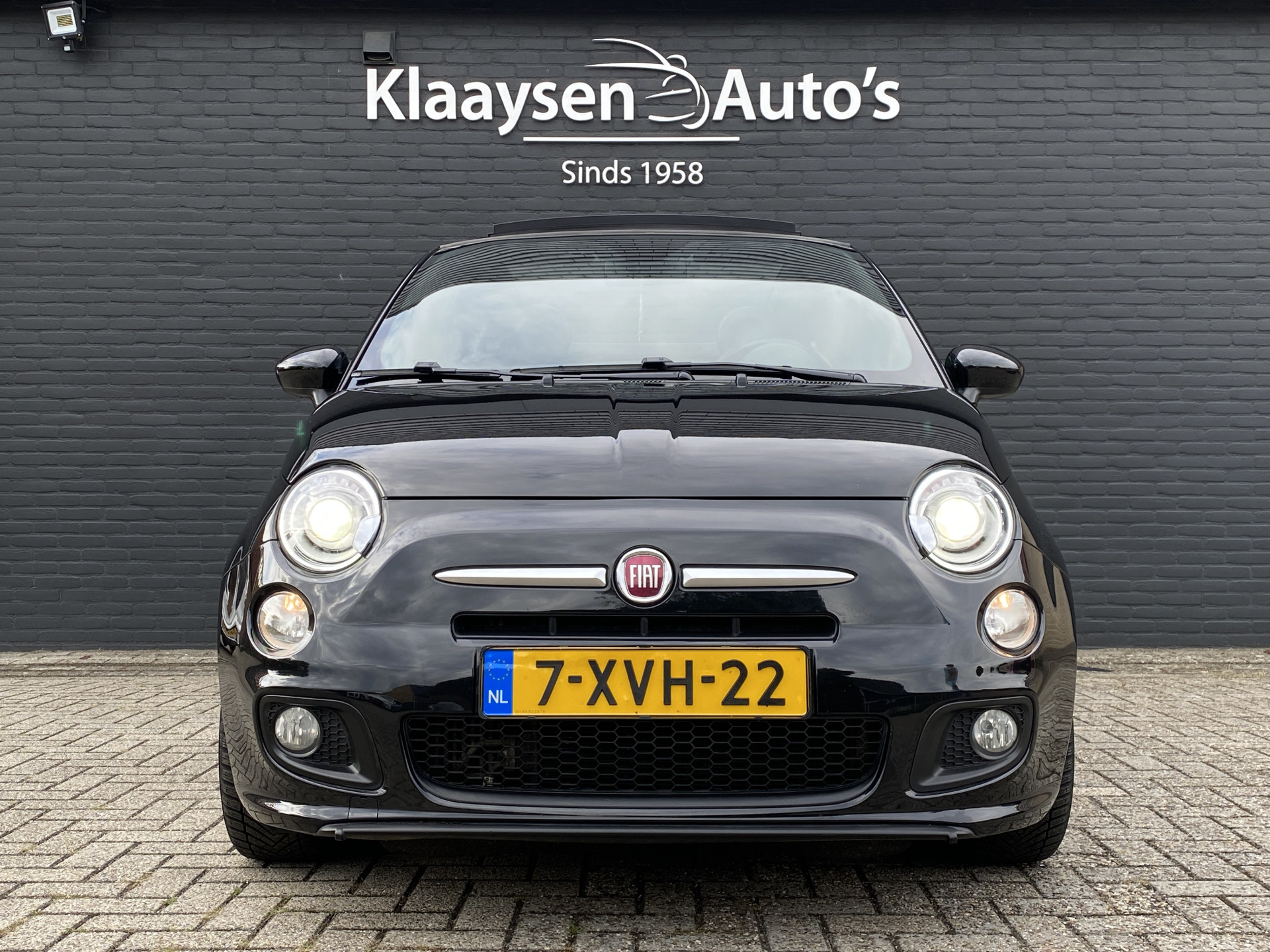 Fiat 500 C 0.9 TwinAir Turbo 500S Sport | leder interieur | climate control | parkeersensoren | all season banden | NL auto