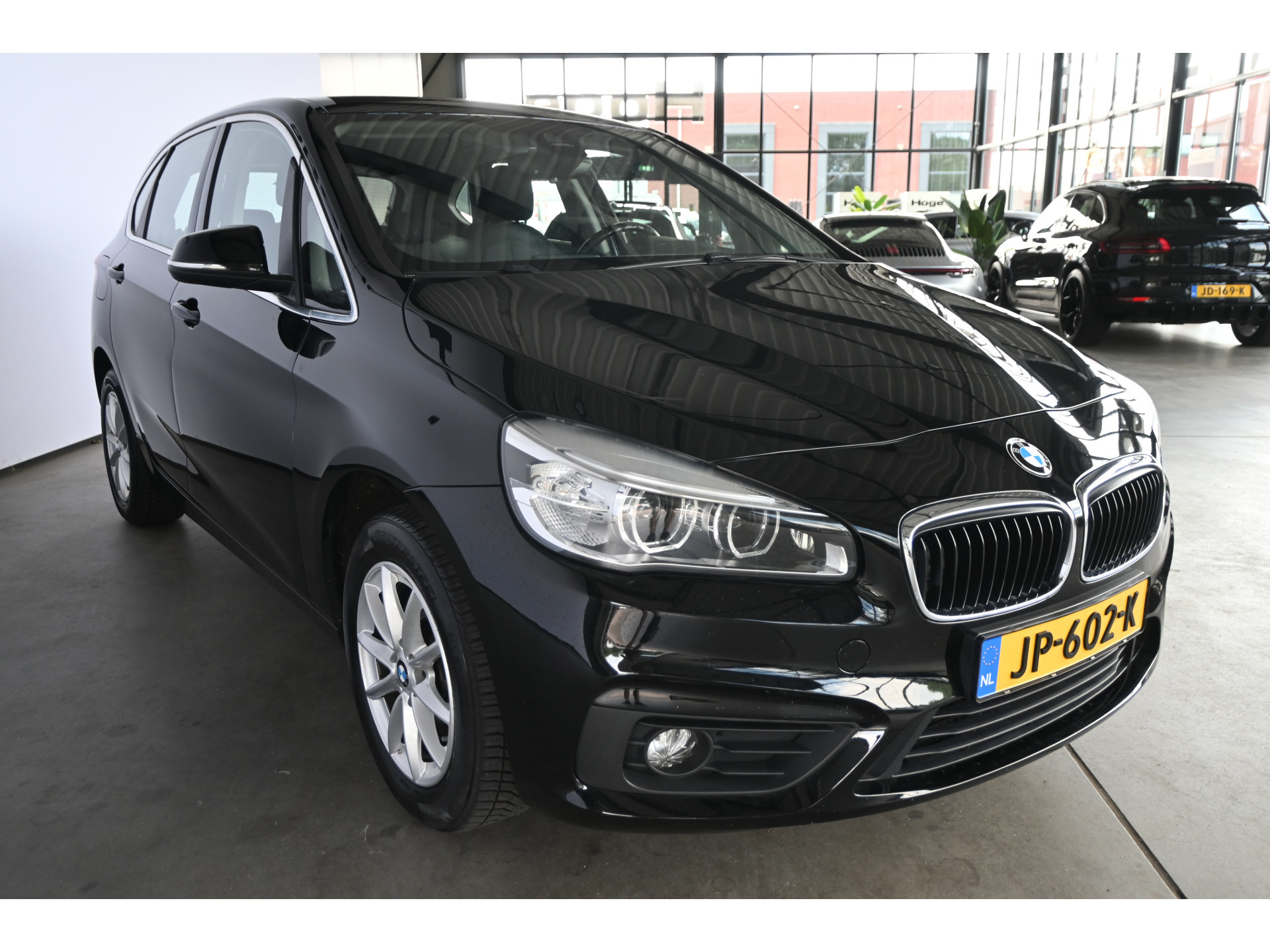 BMW 2-serie Active Tourer 218i Automaat Centennial Executive Navigatie LED Rijklaarprijs! Inruil Mogelijk!