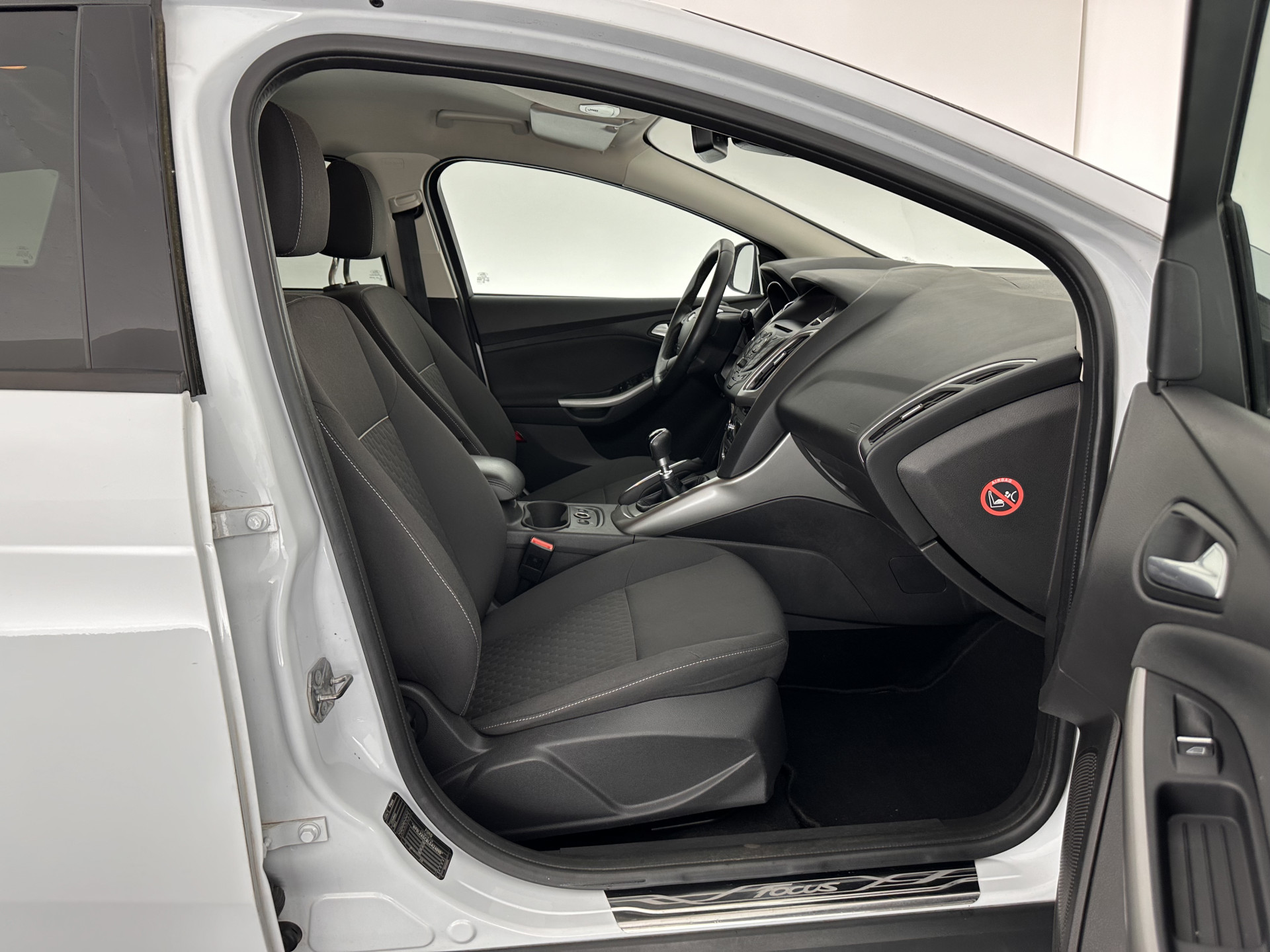 Ford Focus Wagon 1.0 EcoBoost Titanium MOTOR DEFECT !!!*NAVI-FULLMAP | COMFORT-SEATS | ECC | PDC | CRUISE | PARKPILOT | HEATED-SEATS | 16''ALU*