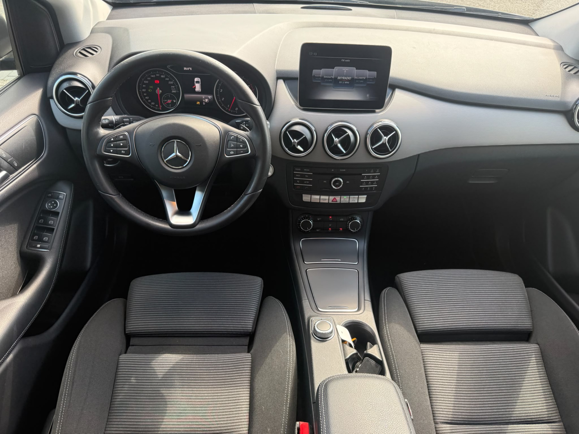 Mercedes-Benz B-klasse 180 Ambition | 1E EIGENAAR | 3/6/12MND GARANTIE | NAVI | LED | AICRO | CRUISE | TREKHAAK |