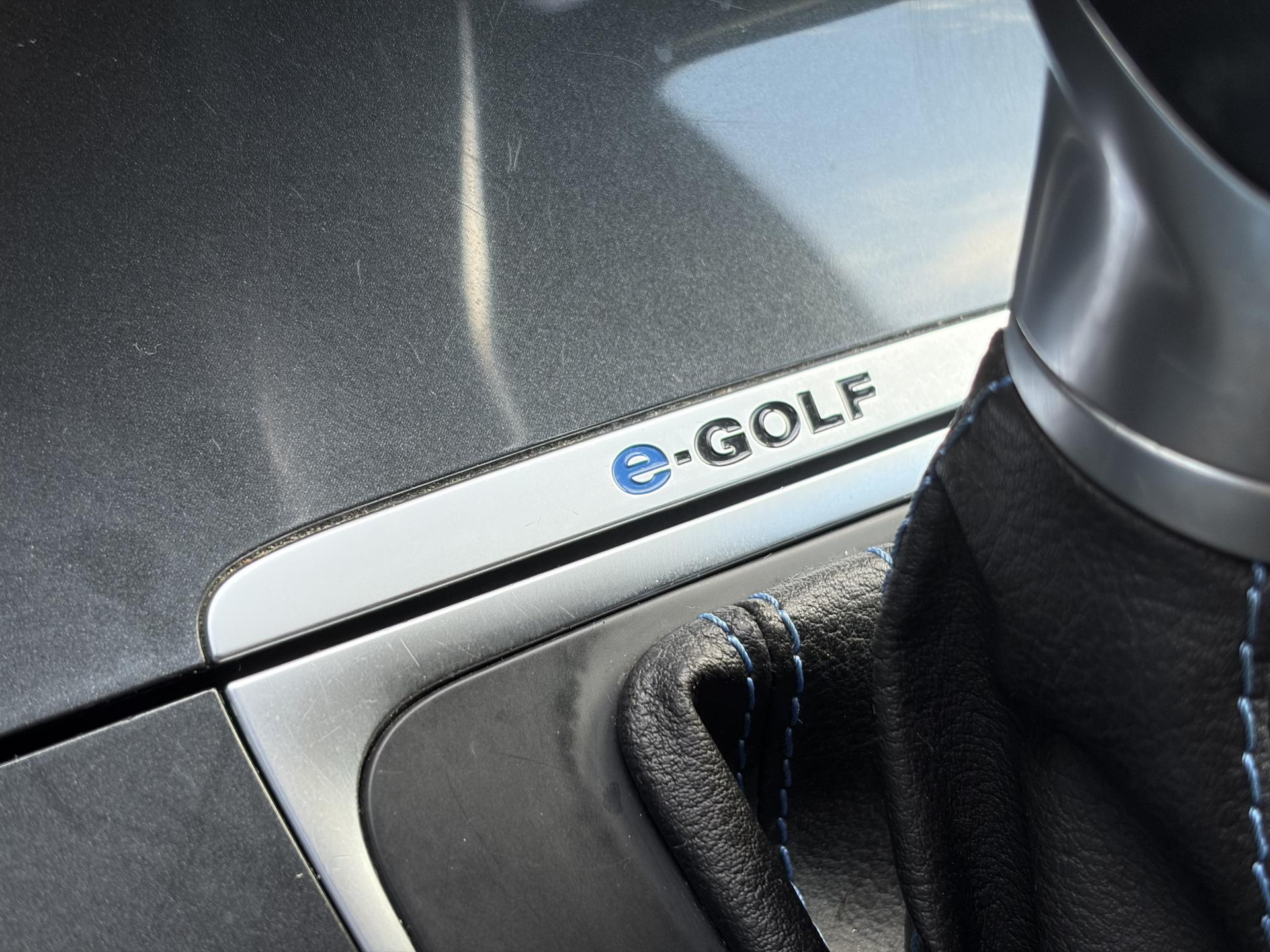 Volkswagen e-Golf ✓SOH 84,55%✓Carplay✓Navi✓LED✓Clima✓Cruise✓Pdc V+A✓Lm velgen✓N.A.P✓Apk tot 07-2027
