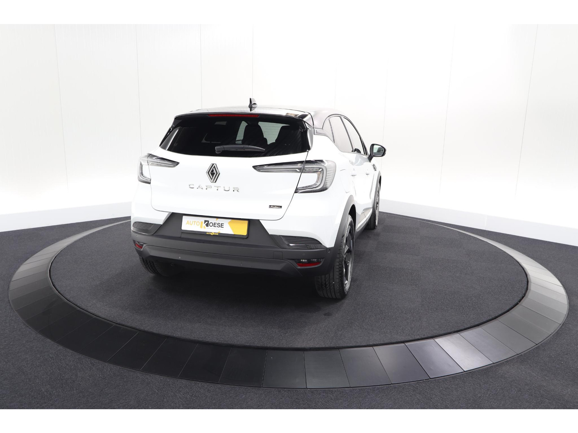 Renault Captur 1.8 E-Tech full hybrid 160 techno | Camera | Adaptieve Cruise Control | Navigatie