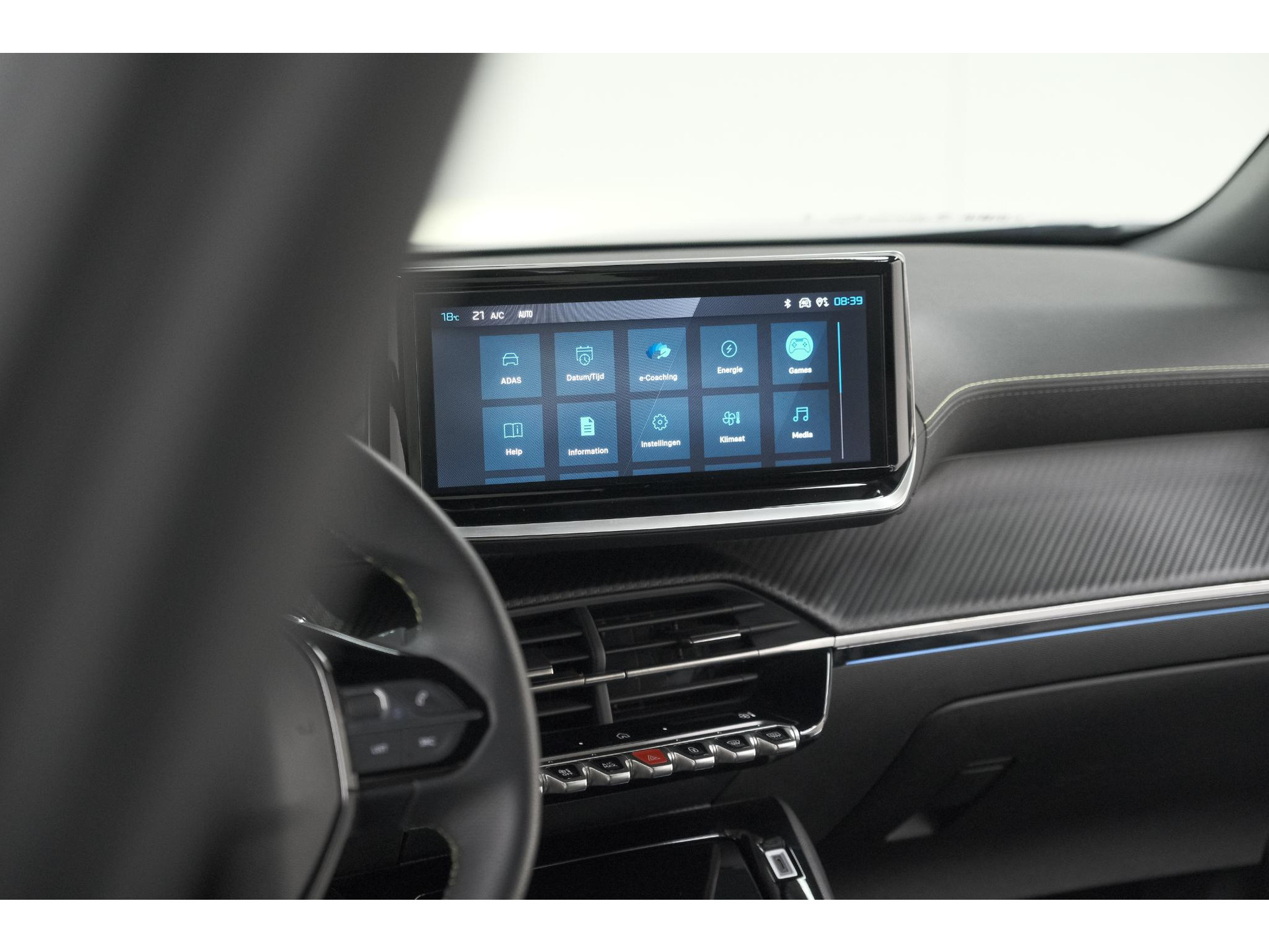 Peugeot e-2008 EV GT 50 kWh | 3 Fase | 360 Camera | Adaptieve Cruise Control | Dodehoekdetectie