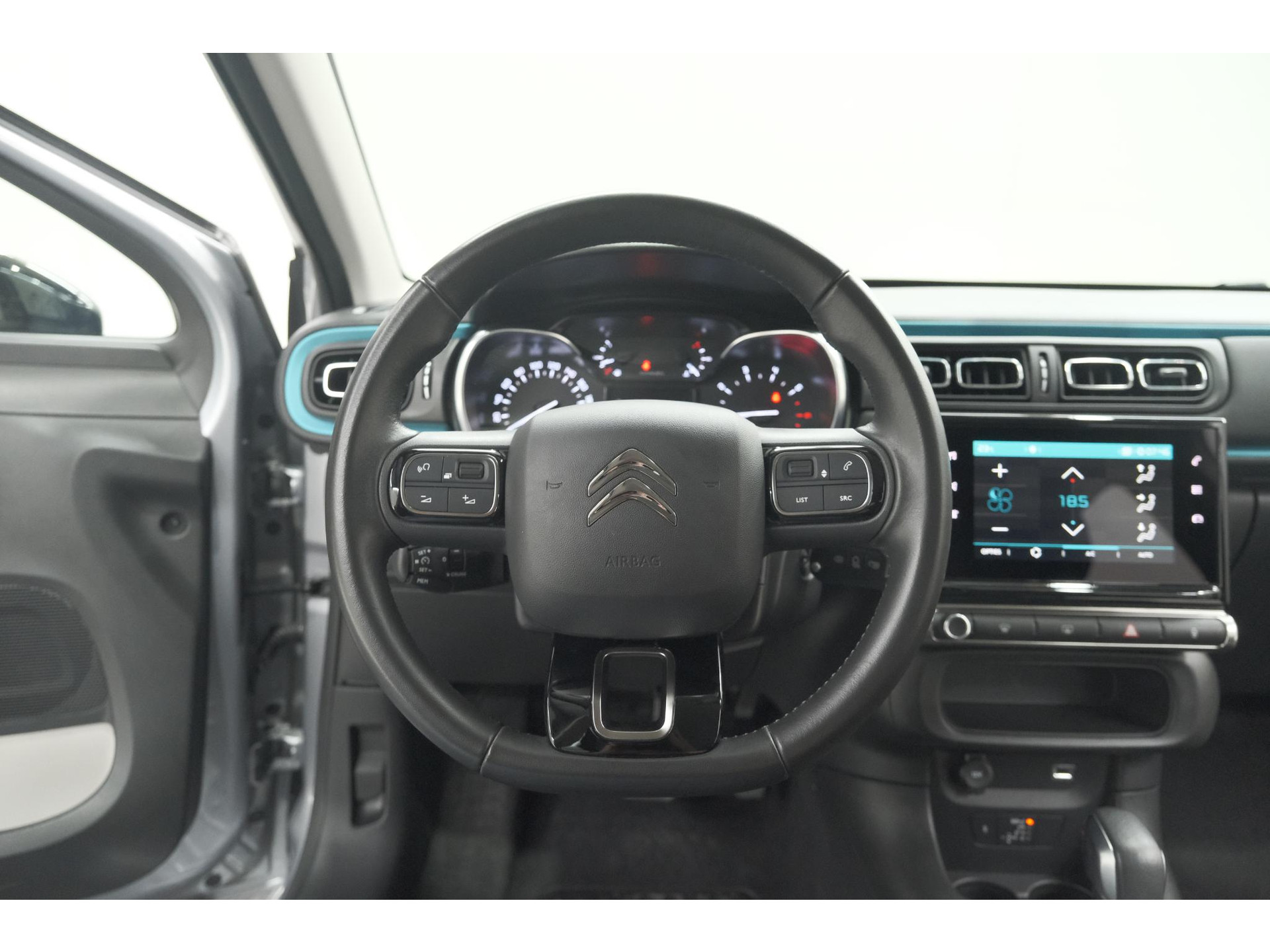 Citroen C3 PureTech 110 EAT6 Shine | Camera | Navigatie | Parkeersensoren | Apple Carplay | 17 Inch Lichtmetalen Velgen