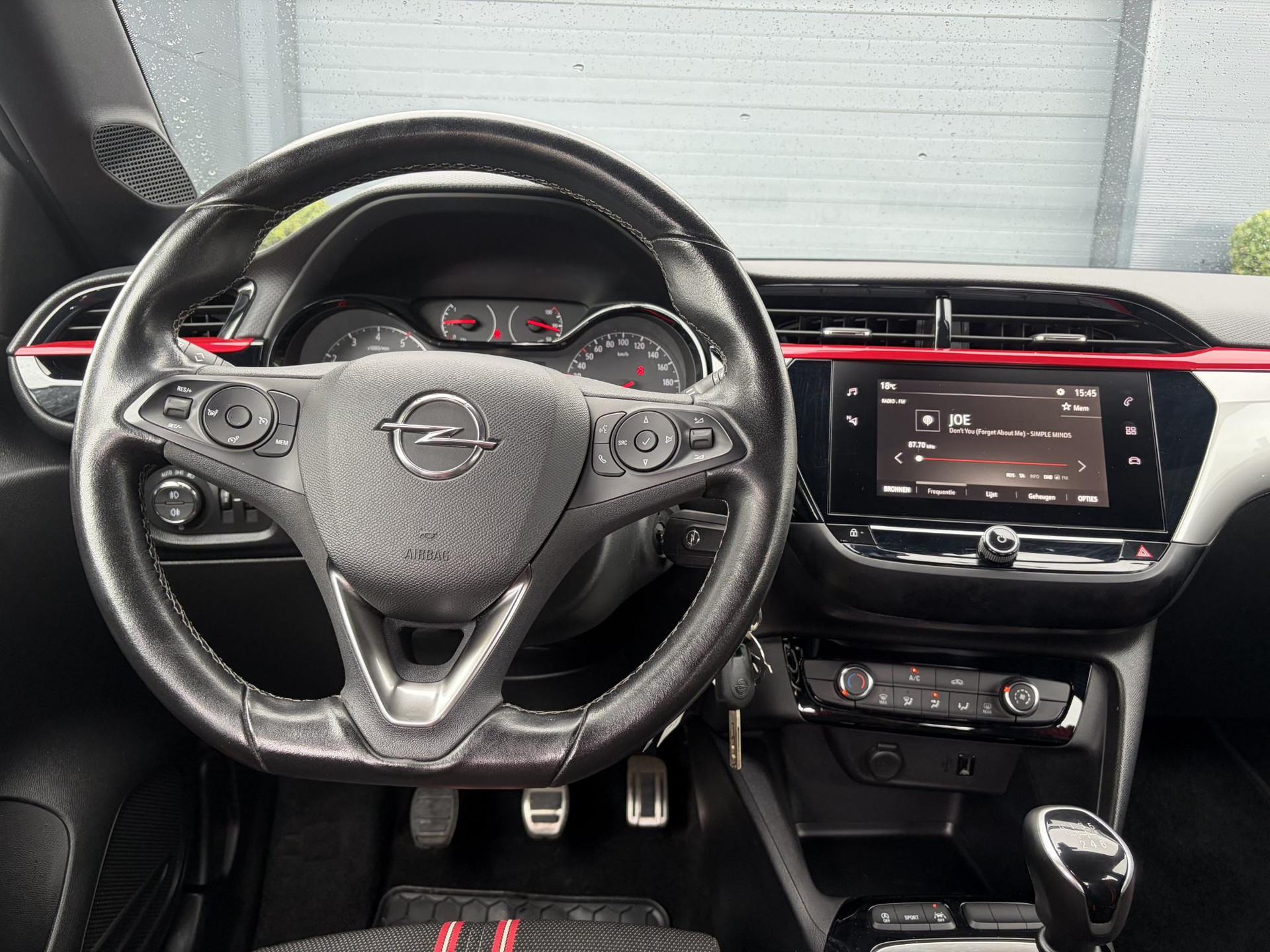 Opel Corsa 1.2 GS Line ✓D-riem vv in 2023✓Net beurt gehad✓2e Eigenaar✓102pk✓Dealer Onderhouden✓Carplay✓6 Bak✓Rijstrooksensor✓Clima✓Cruise✓Halfleder✓Lm velgen✓N.A.P✓Apk tot 08-2027