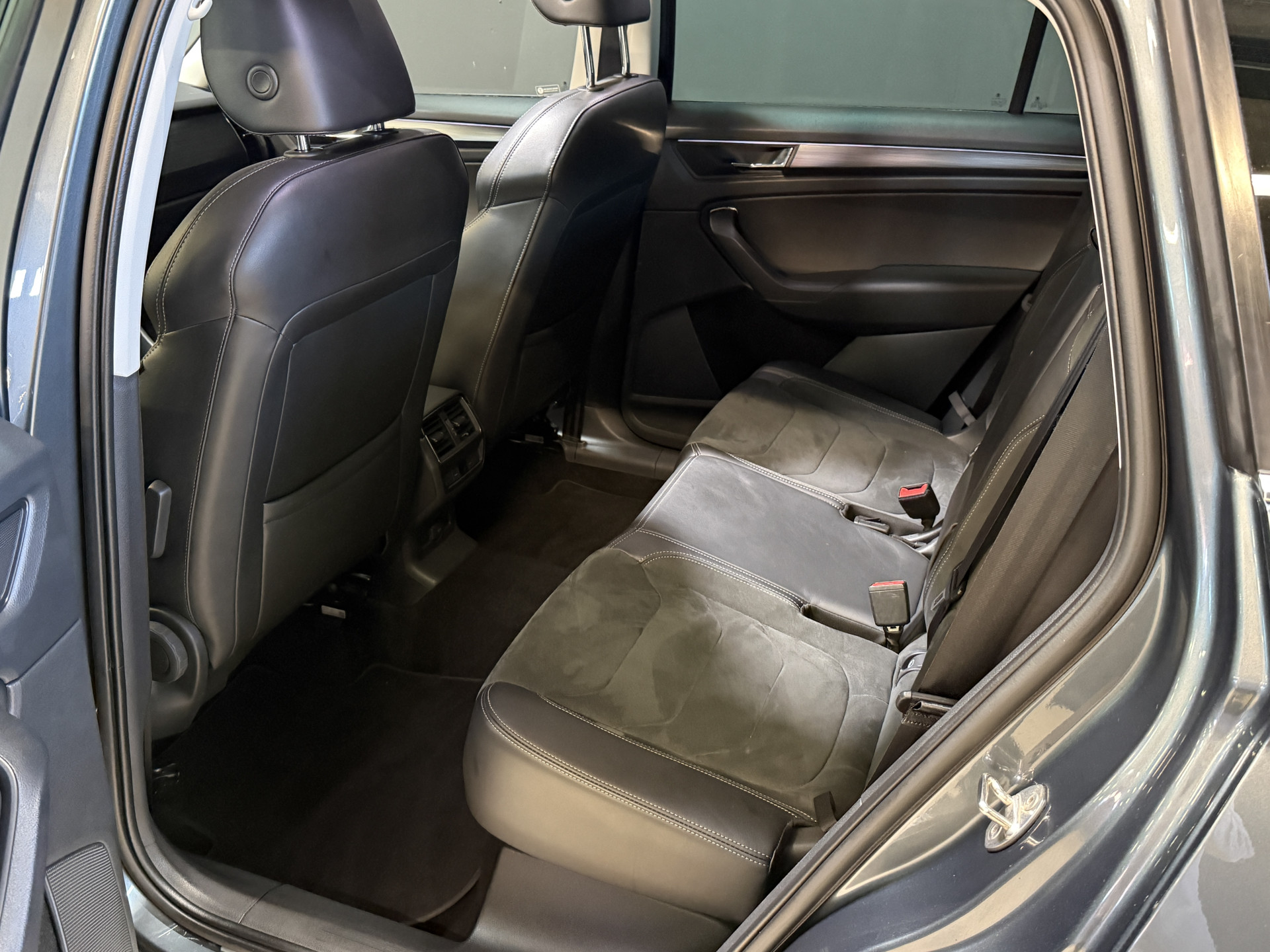 ŠKODA Kodiaq 1.5 TSI Business Edition | Panoramadak | Apple Carplay | Stoelverwarming