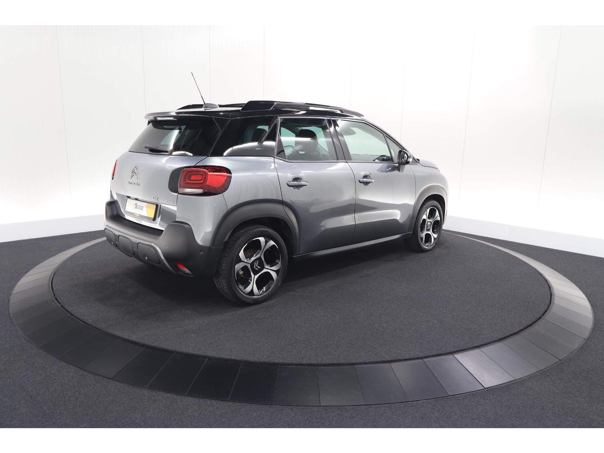 Citroen C3 Aircross PureTech 110 S&S Business | Schuif-/Kanteldak | Camera | HIFI Audiosysteem | Dodehoekdetectie