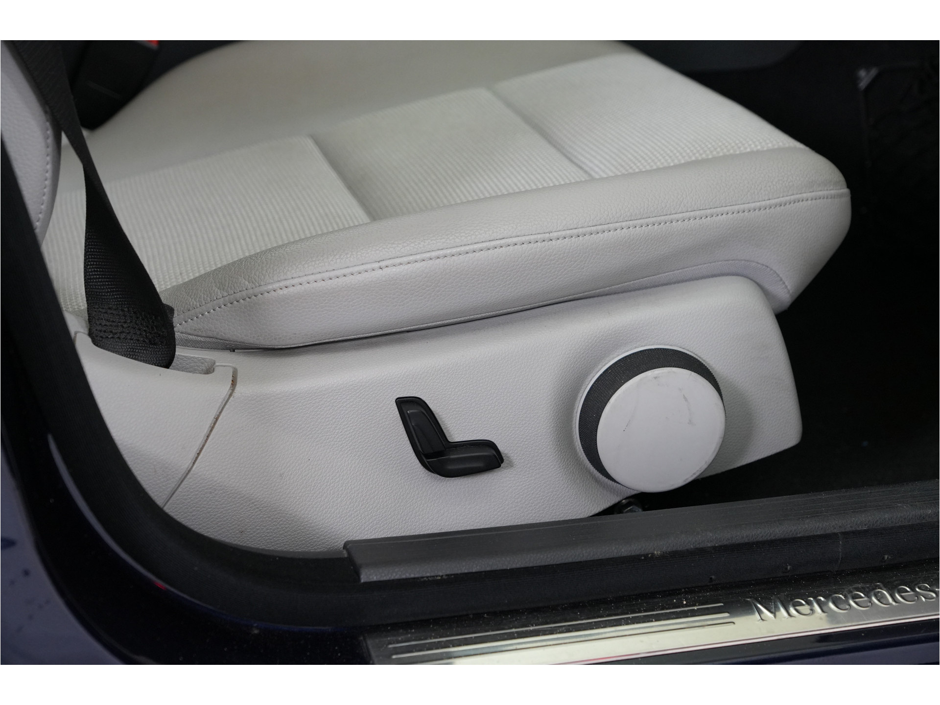 Mercedes-Benz C-klasse Estate 180 Ambition Avantgarde | Trekhaak | El. Stl. verst. | Navi | Cruise | PDC | Bluetooth |