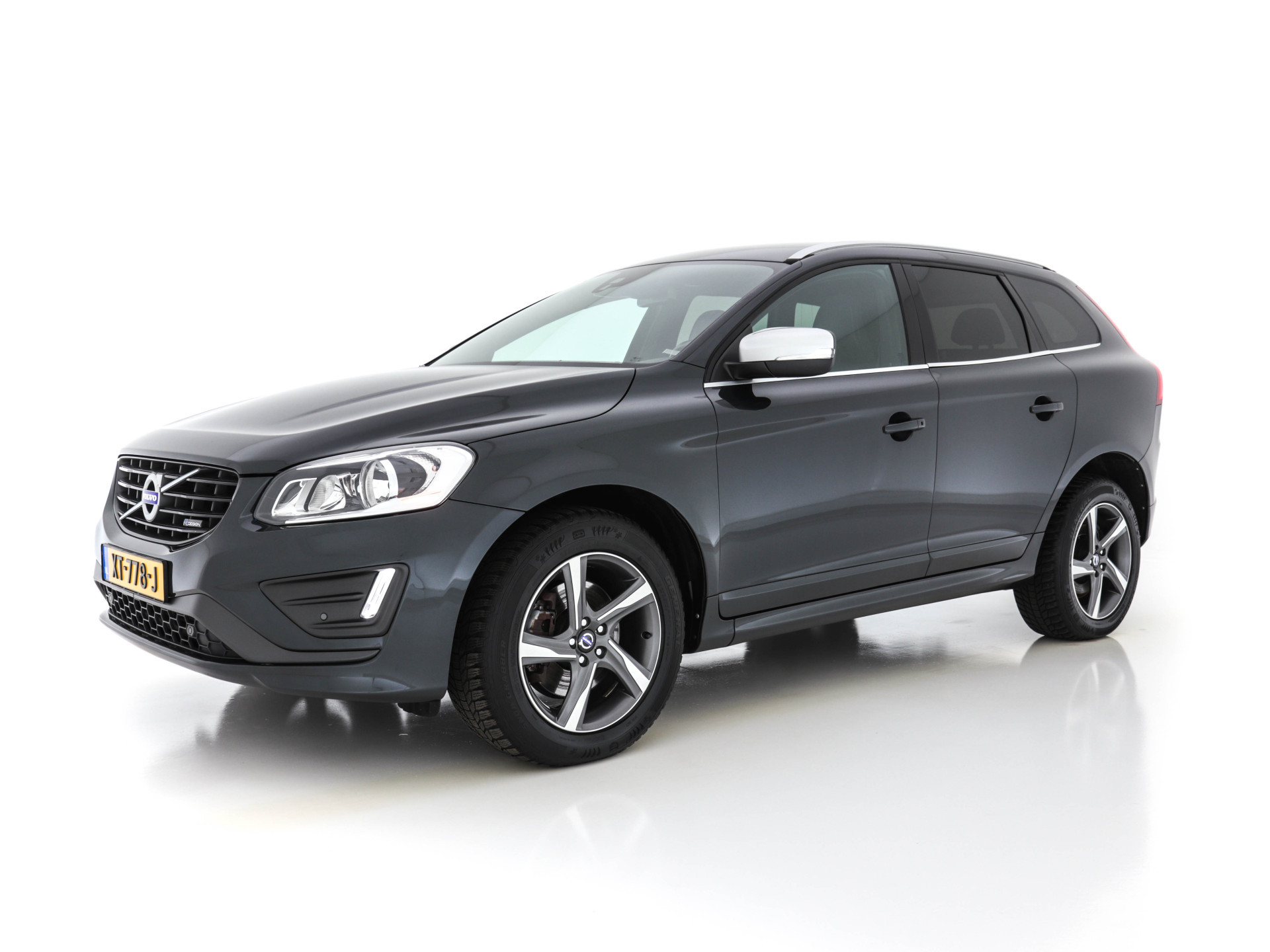 Volvo XC60 2.0 D4 R-Design FWD Aut. *NAVI-FULLMAP | LEATHER-ALCANTARA | ECC | HEATED-R-DESIGN-SPORTSEATS | PRIVACY-GLASS |  PDC | SHIFT-PADDLES | CRUISE | 18"ALU*