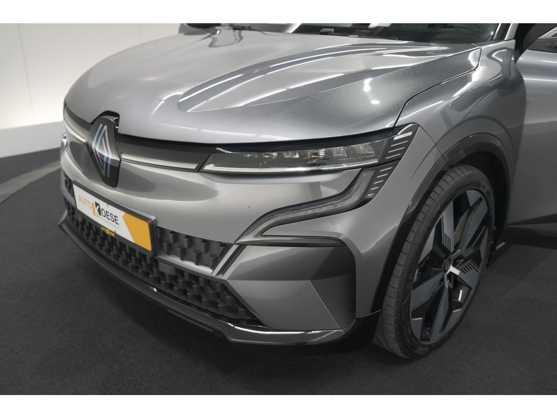 Renault Megane E-Tech EV40 Boost Charge Techno | SOH 95,5% | Camera | Apple Carplay | Parkeersensoren