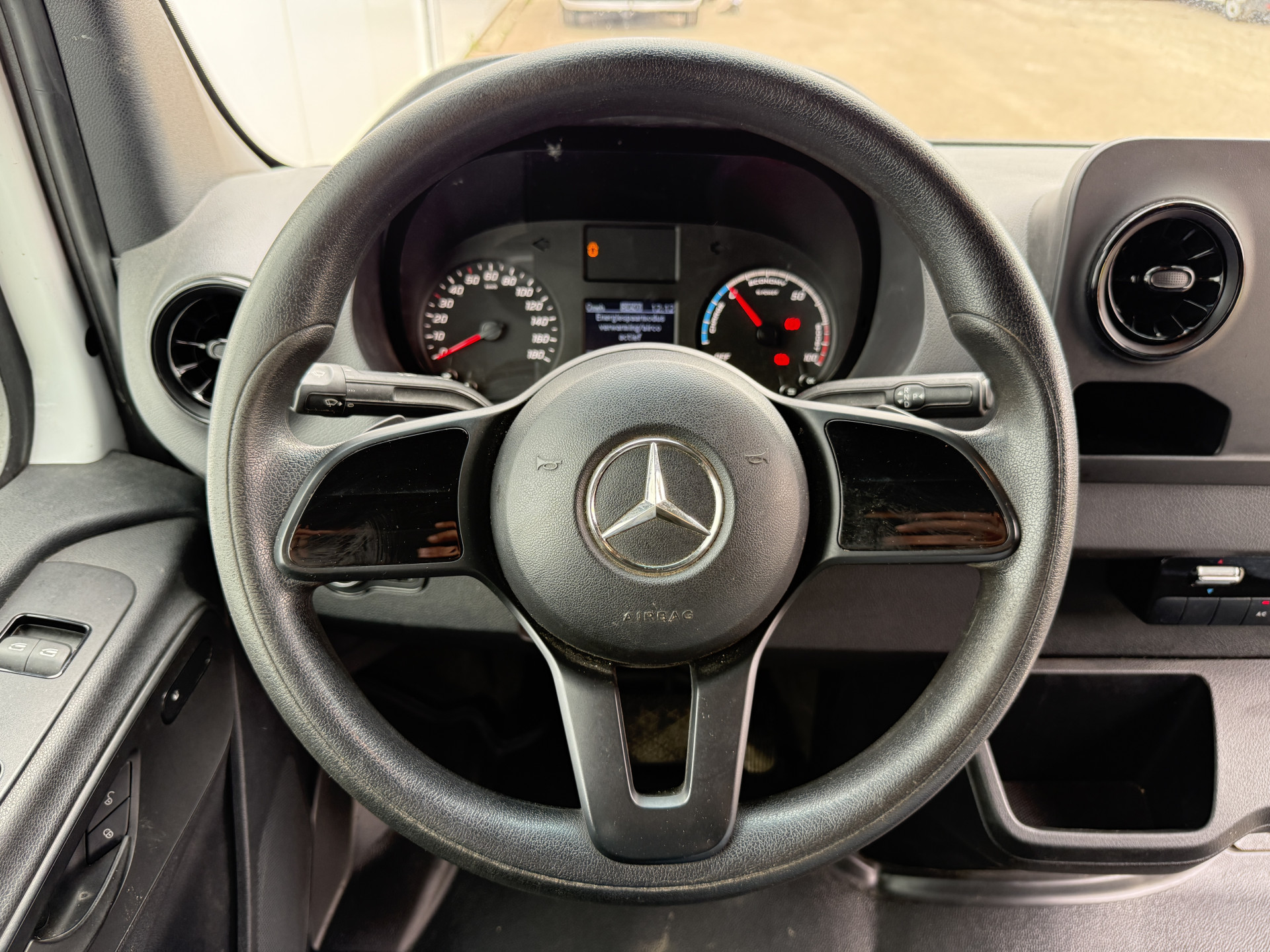 Mercedes-Benz eSprinter 312 55 kWh L2H2 Elektrisch 168 km WLTP 80kw Snelladen StoelverwarmingClimate Control