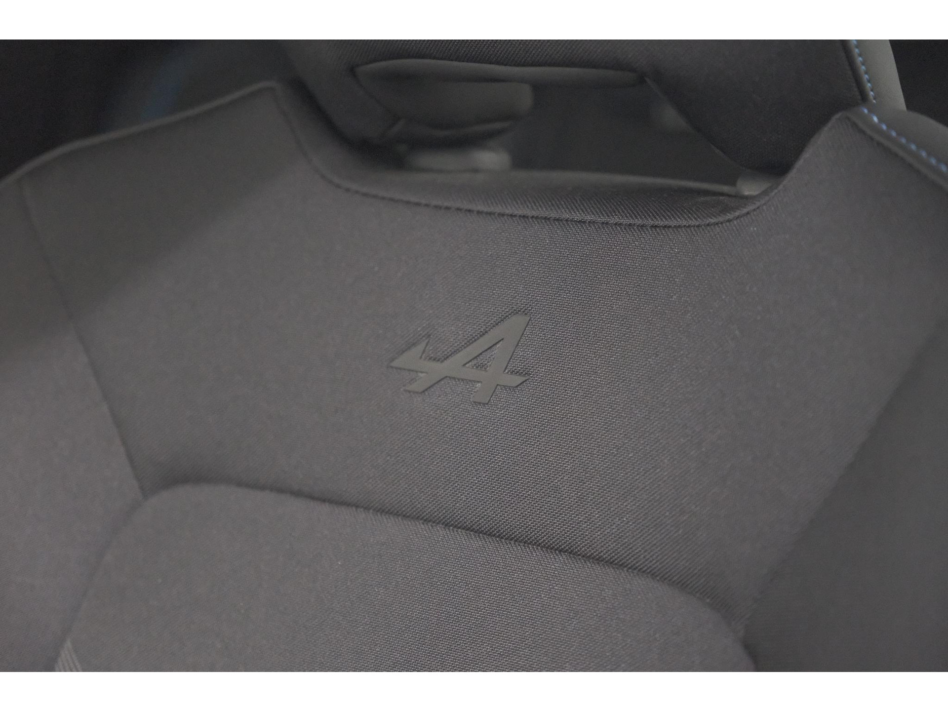 Renault Clio 1.6 E-Tech Full Hybrid 145 esprit Alpine | 360 Camera | Adaptieve Cruise Control | Dodehoekdetectie | 9.3 Inch Infotainmentscherm