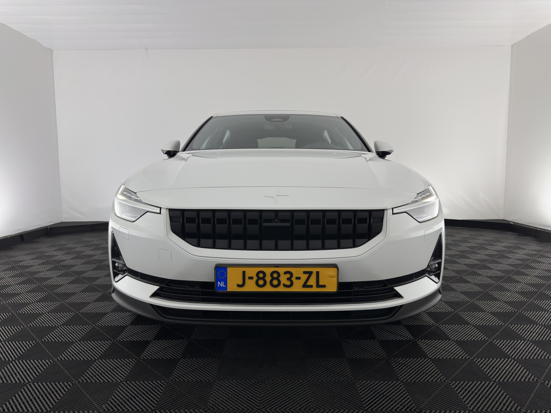 Polestar 2 Long Range Dual Motor Perfomance 78 kwh [ 3-Fase ]  { SOH-95% } (INCL-BTW) Aut. *PANO | NAVI-FULLMAP | HARMAN/KARDON-AUDIO | FULL-LED | KEYLESS | DIGI-COCKPIT | MEMORY-PACK |  CARPLAY | DAB+ | HEATED-SPORTSEATS | TOPVIEW | ADAPTIVE-CRUISE |  20