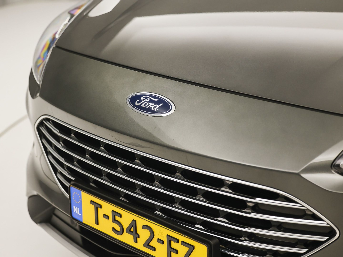 Ford Kuga 2.5 PHEV Titanium X 225Pk Automaat (SOH 87,6%, VIRTUAL COCKPIT, APPLE CARPLAY, STUUR/STOELVERWARMING, KEYLESS, SPORTSTOELEN, CAMERA, TREKHAAK, NIEUWSTAAT)