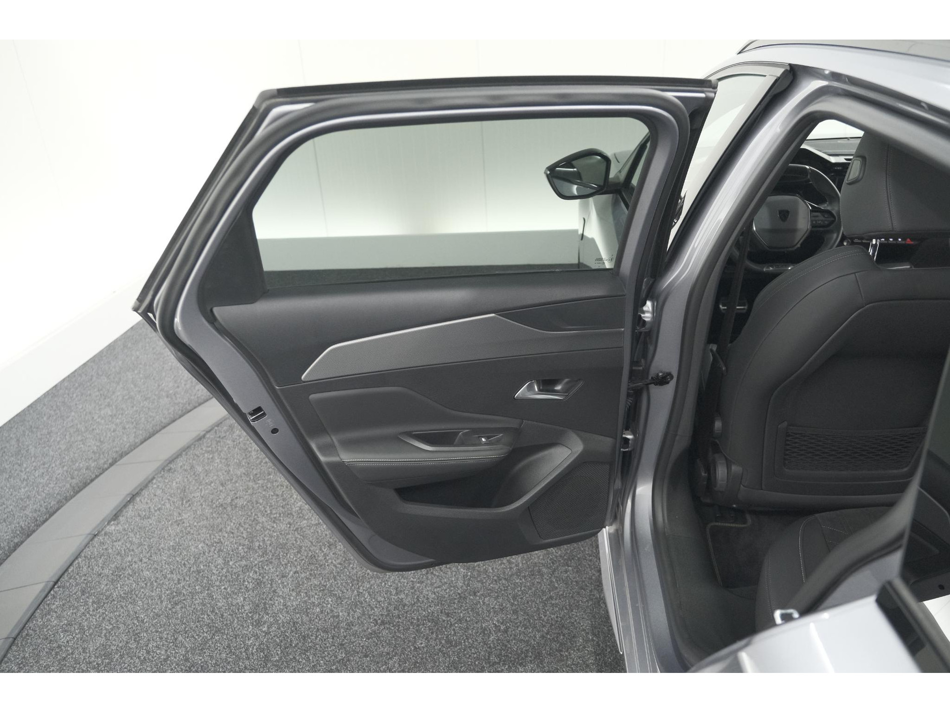 Peugeot 308 SW PureTech 130 EAT8 GT | Trekhaak | Stoelverwarming | Camera | Adaptieve Cruise Control