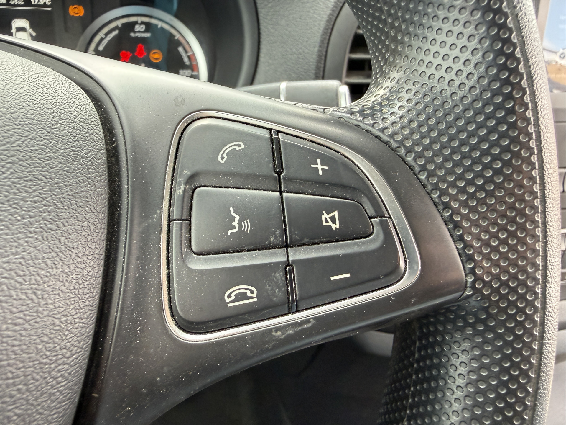 Mercedes-Benz eVito 112 66 kWh 280km WLTP 97% (SOH) Snelladen L2H1 Climate Control Cruise Control Carplay Camera Stoelverwarming