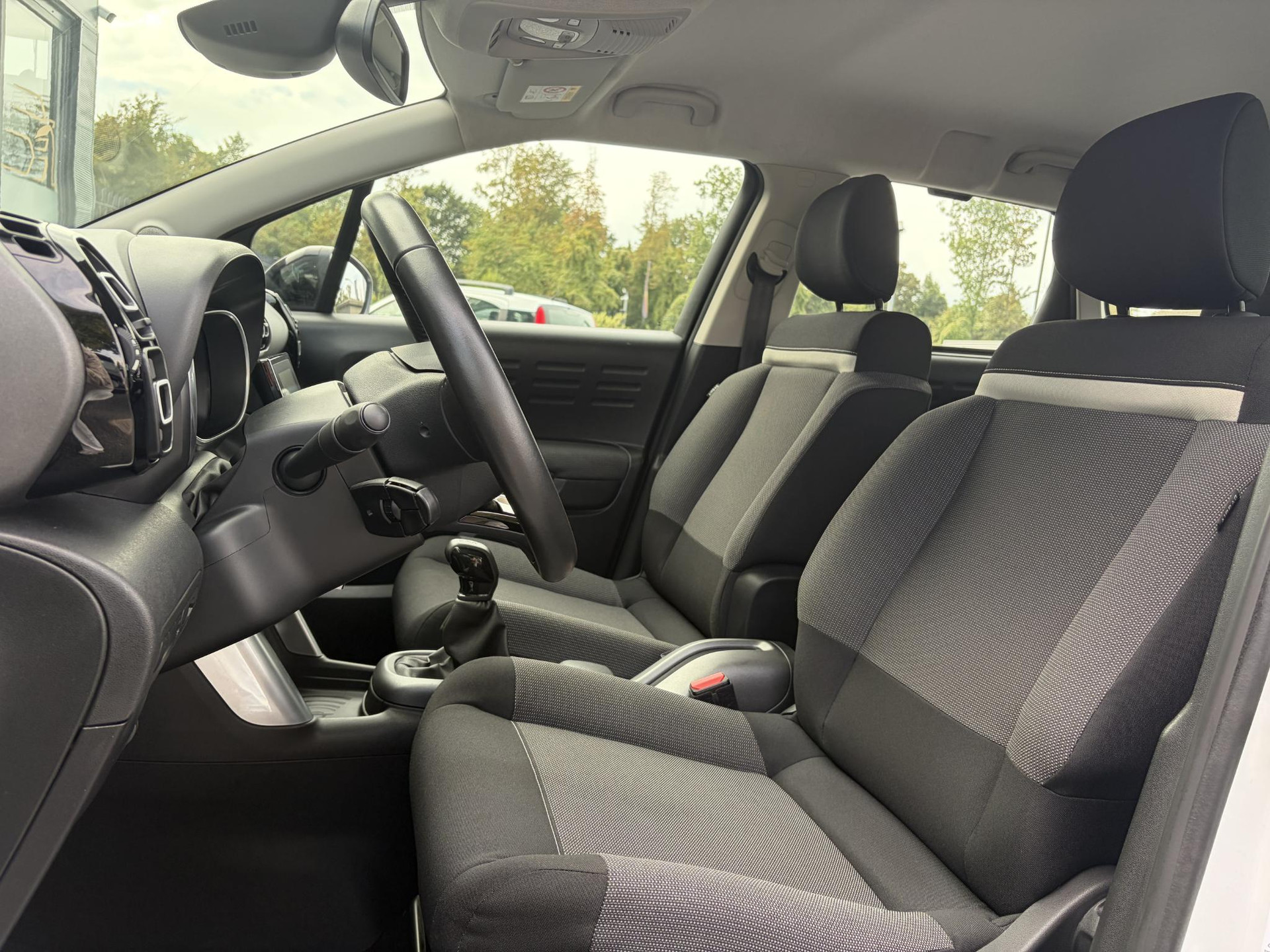 Citroen C3 Aircross 1.2 PureTech Feel ✓1e Eigenaar✓D-riem vv in 08-2026✓Draadloze telefoonlader✓Carplay✓Navi✓Clima✓Cruise✓Pdc✓Rijstrooksensor✓Bj 10-2018✓Lm velgen✓N.A.P✓Apk tot 11-2027