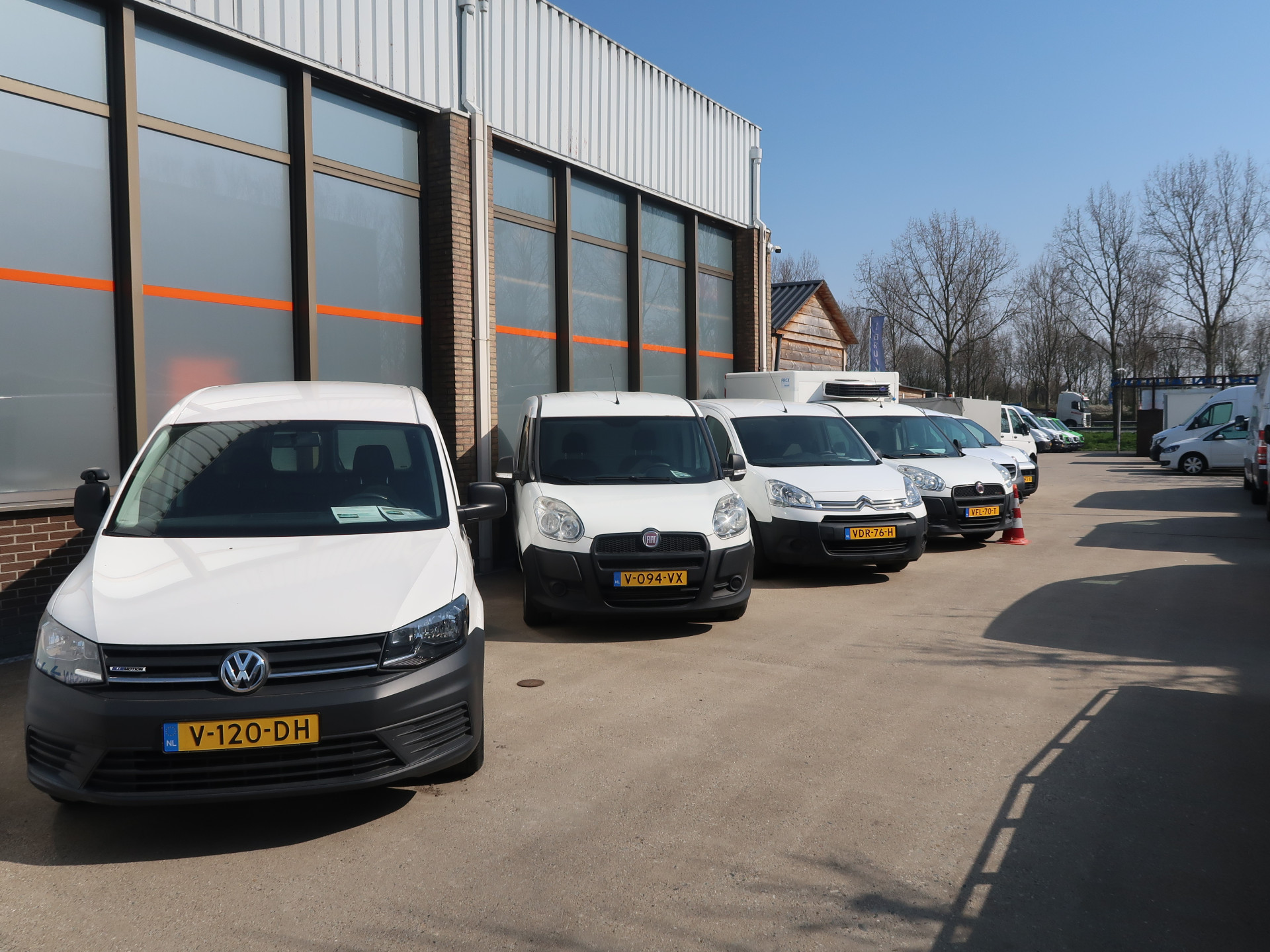 Volkswagen Caddy Cargo Maxi RHD 2.0 TDI  122Pk Automaat Comfort  Airco  Cruisecontrol