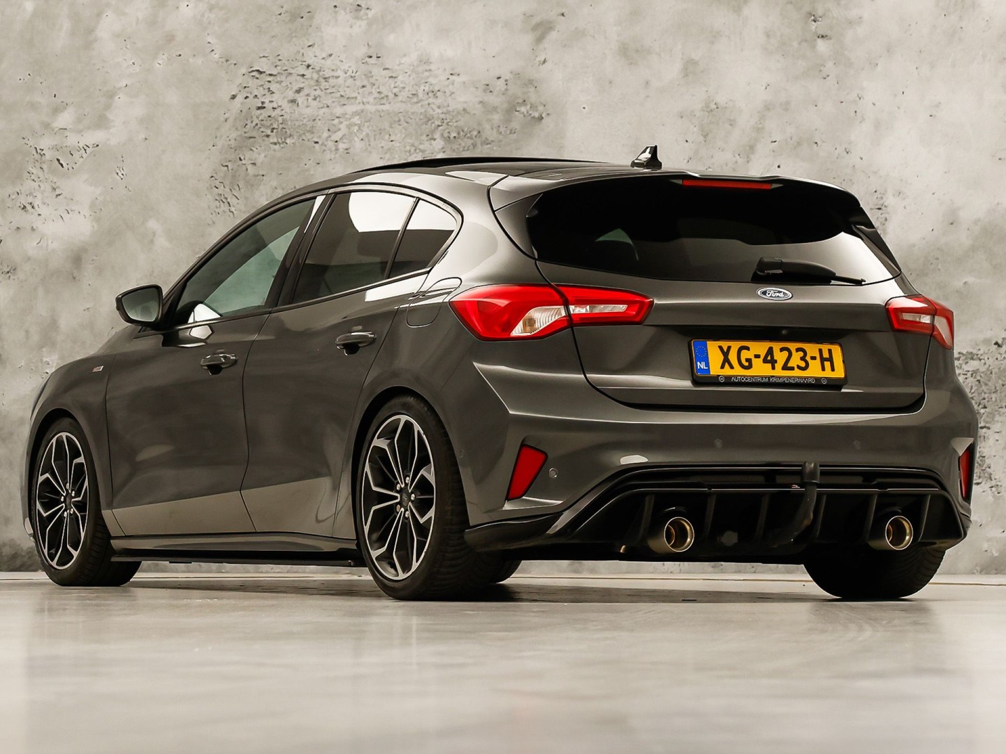 Ford Focus 1.0 EcoBoost ST Line 125Pk (PANORAMADAK, APPLE CARPLAY, GROOT NAVI, STUUR/STOELVERWARMING, BANG&OLUFSEN, TREKHAAK, SPORTSTOELEN, GETINT GLAS, ADAPTIVE CRUISE, LED KOPLAMPEN, NIEUWSTAAT)